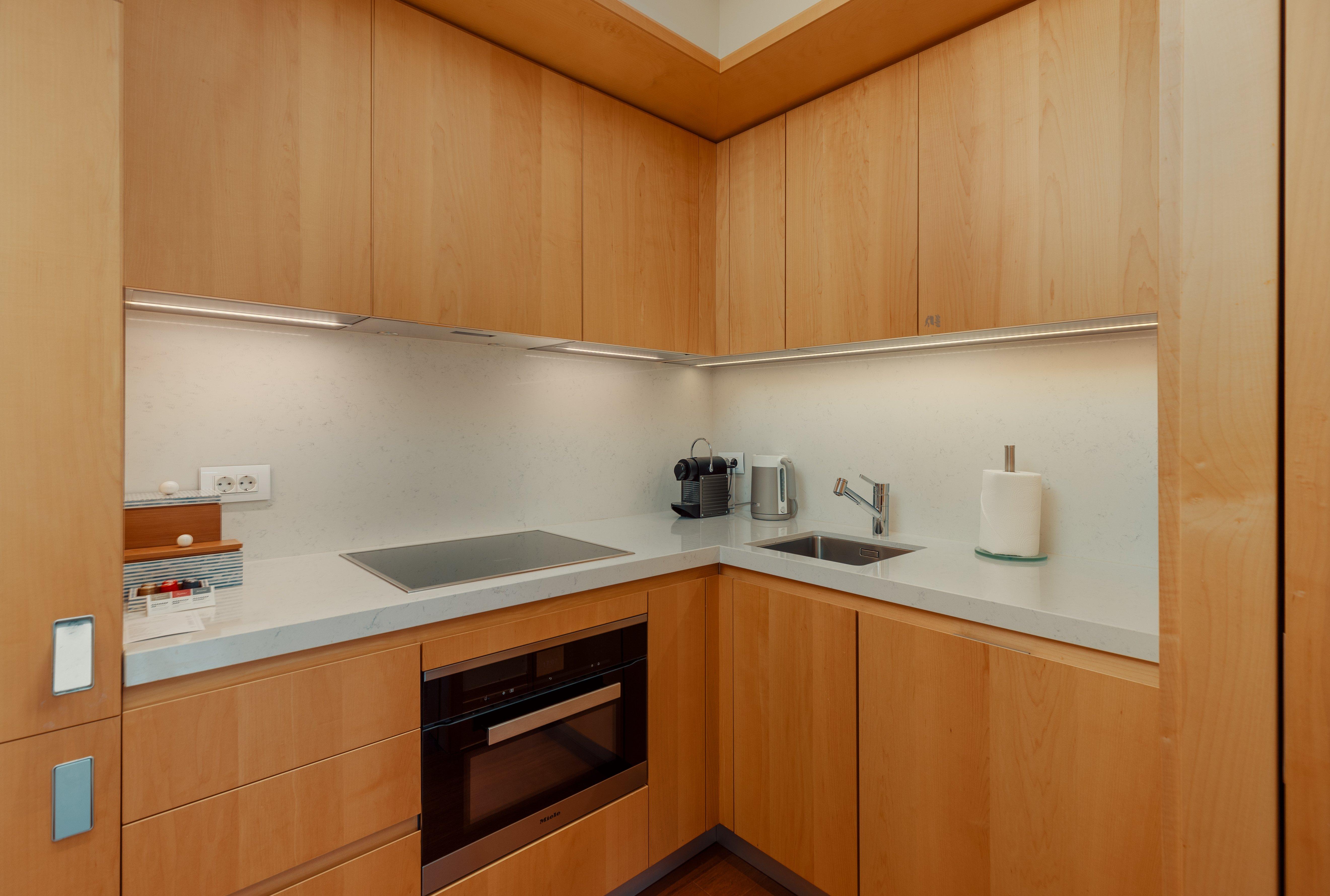 Suite Pool View One Bedroom