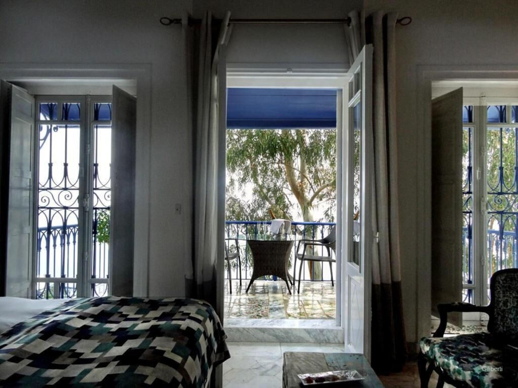 Double Superior Queen Bed