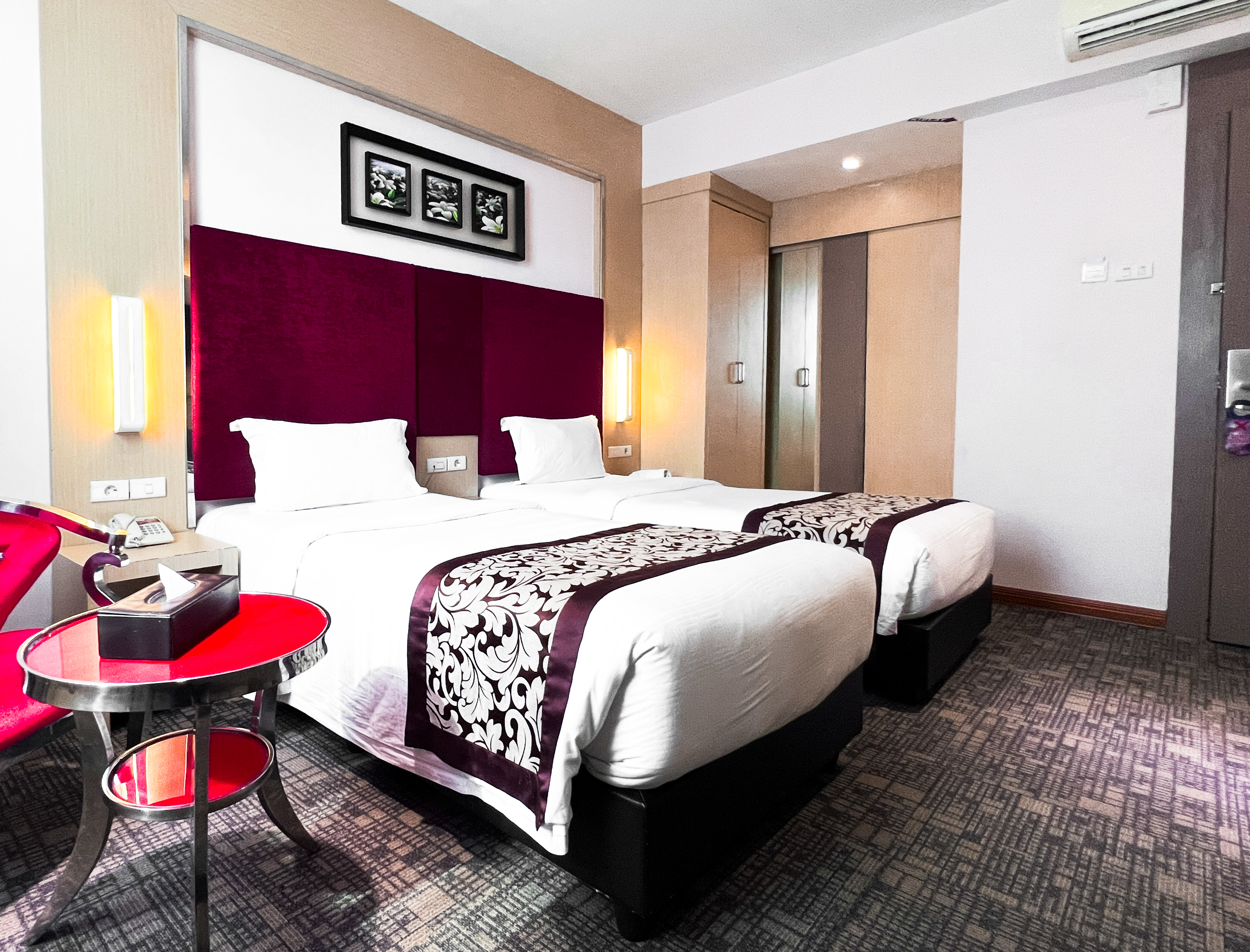 Double or Twin Executive