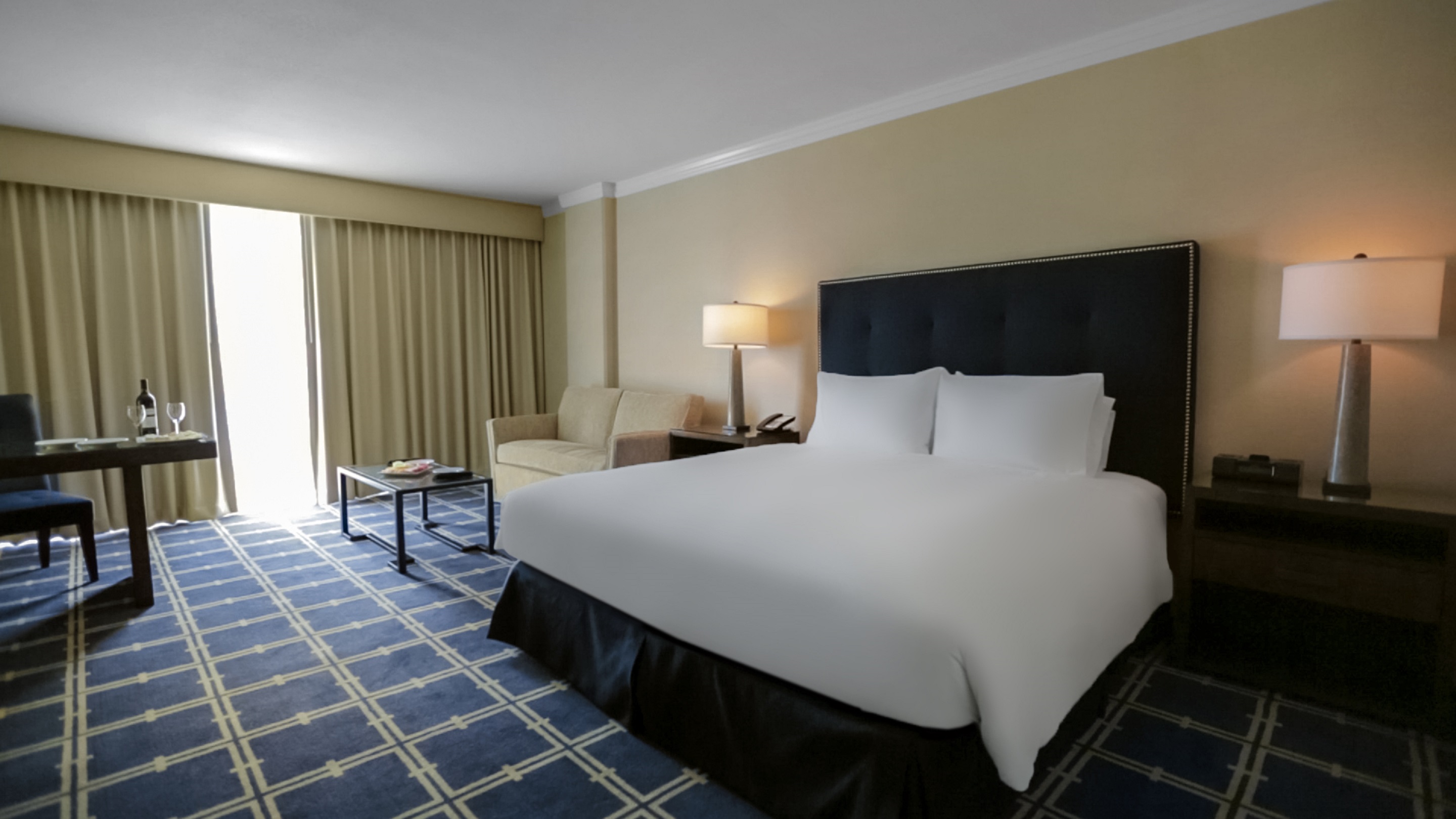 Double Deluxe King Bed