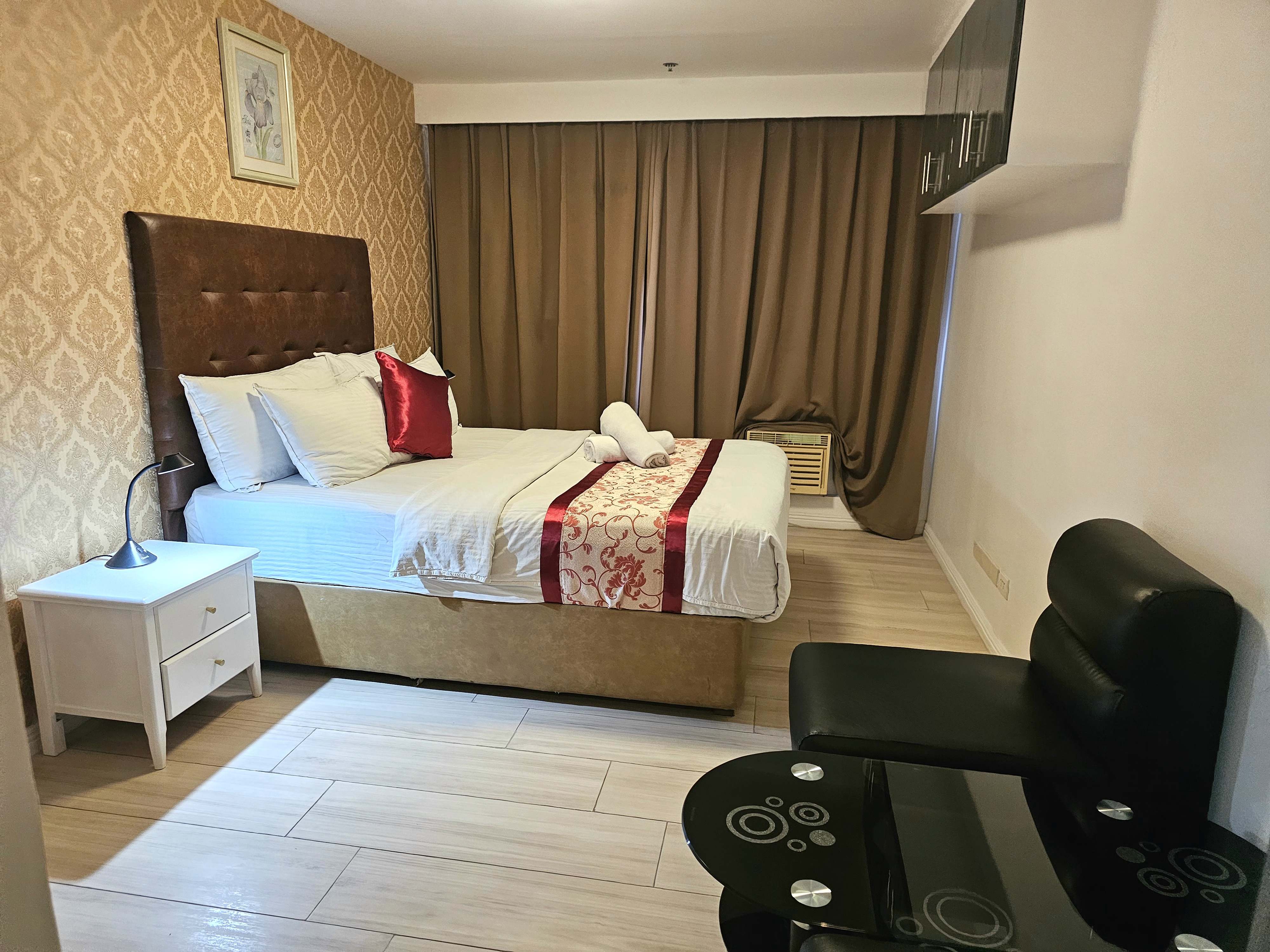 Suite Two Bedrooms