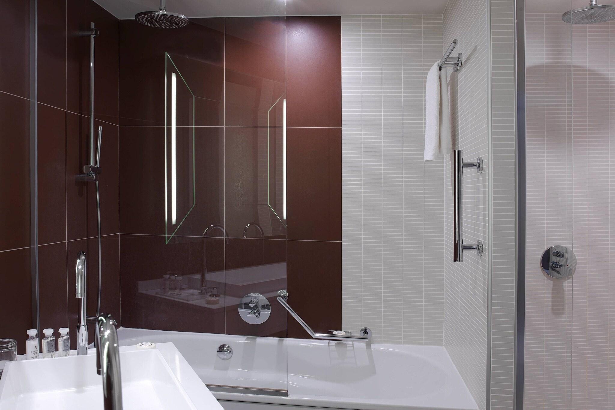 Double Classic City View