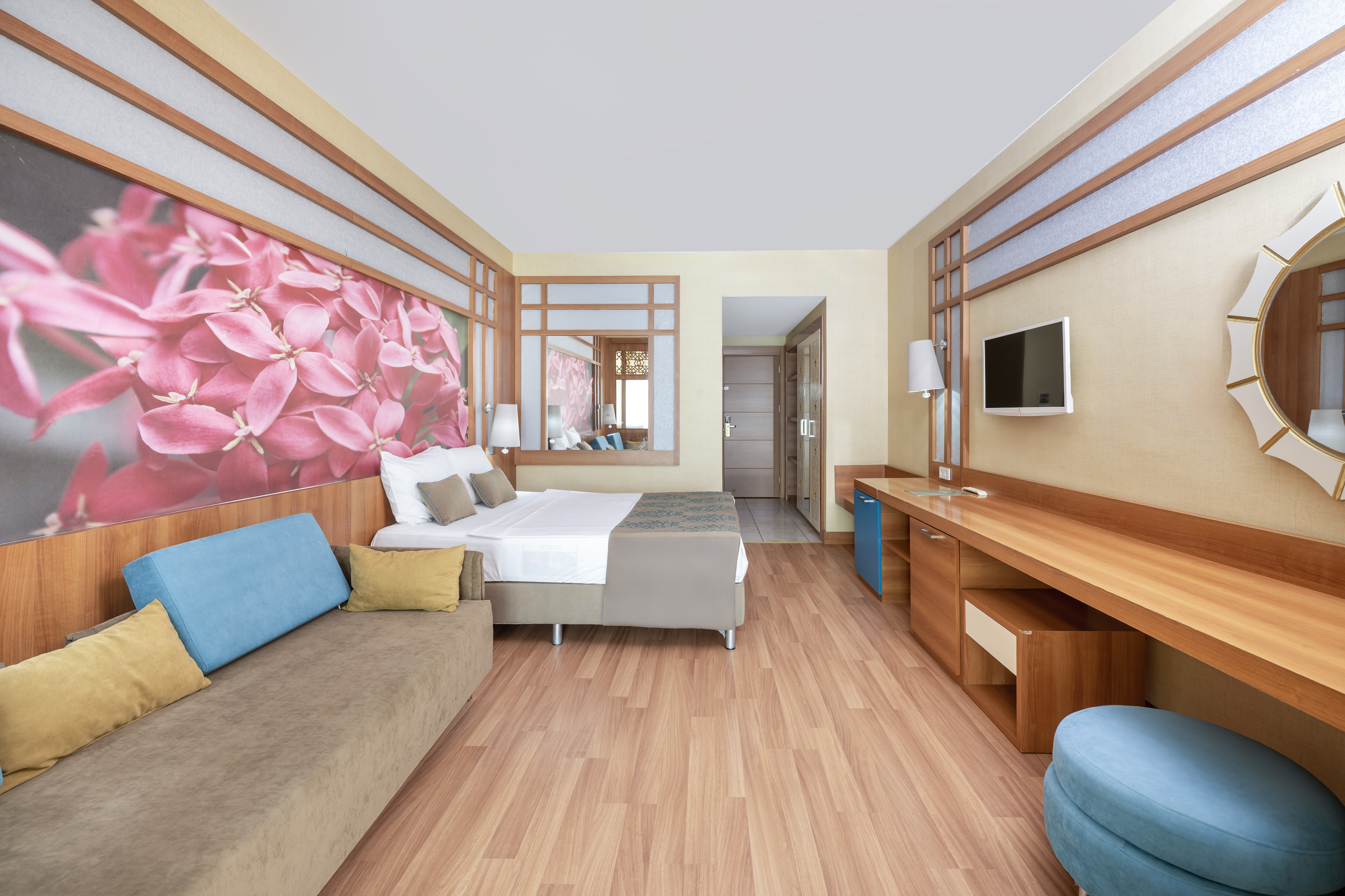 Family Room Land View