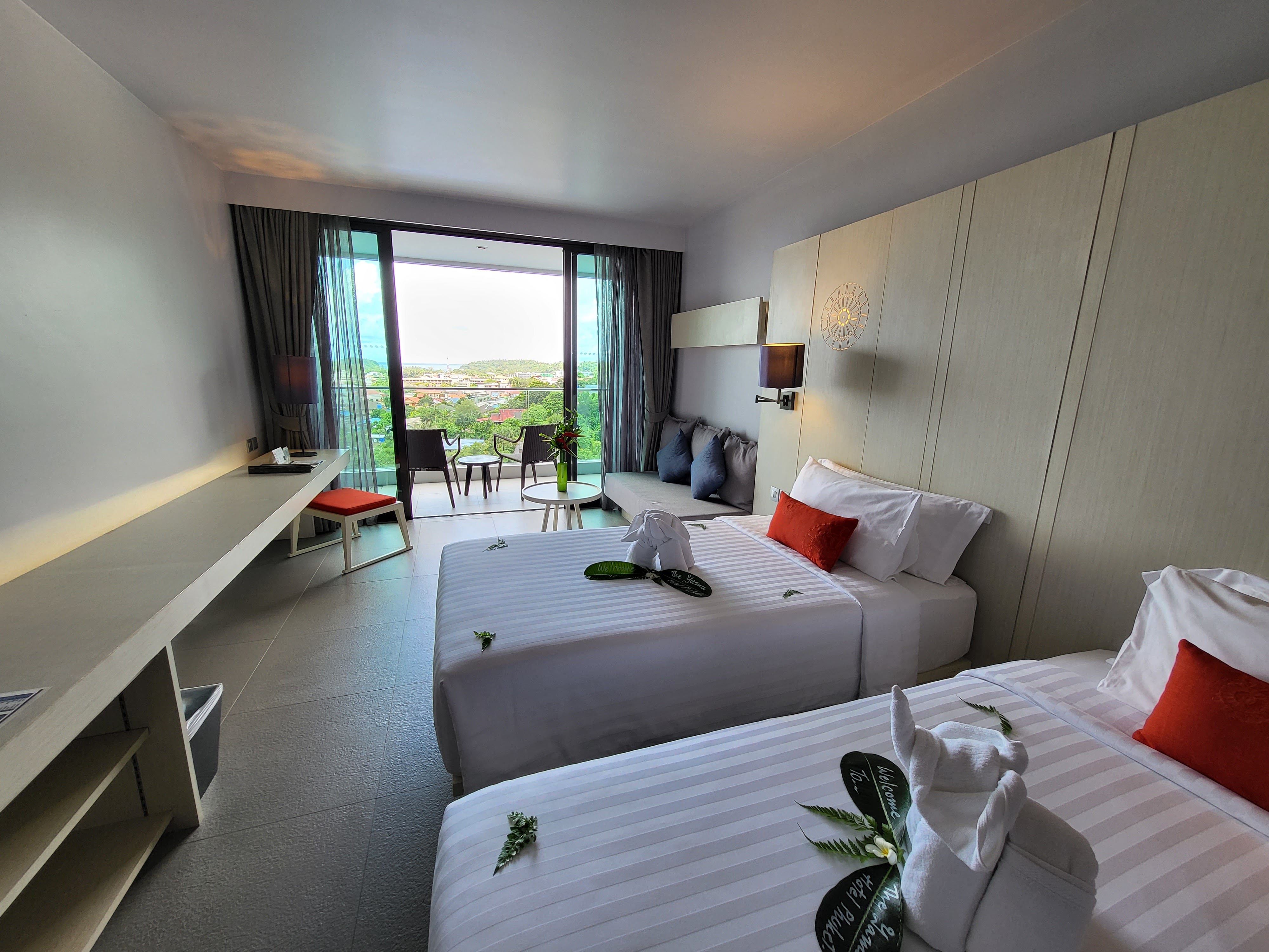 Double or Twin Superior Sea View