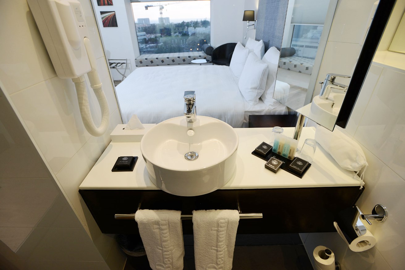 Double or Twin Deluxe