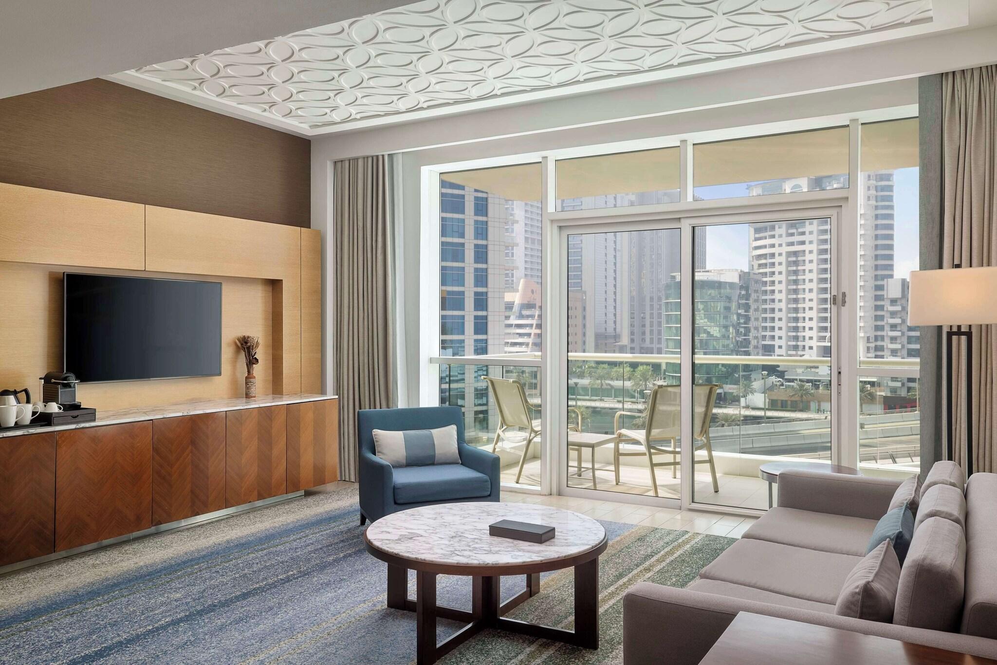 Suite City View King Bed