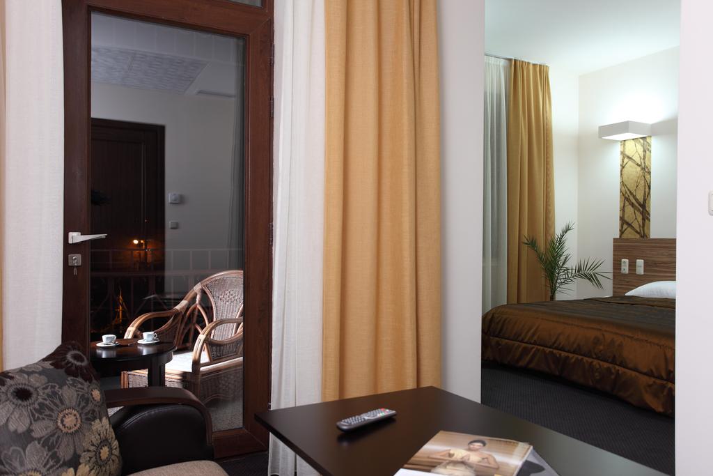 Family Room Standard