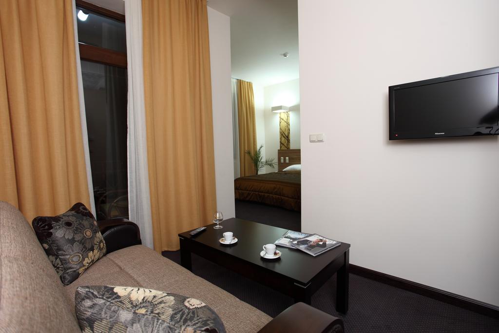 Family Room Standard