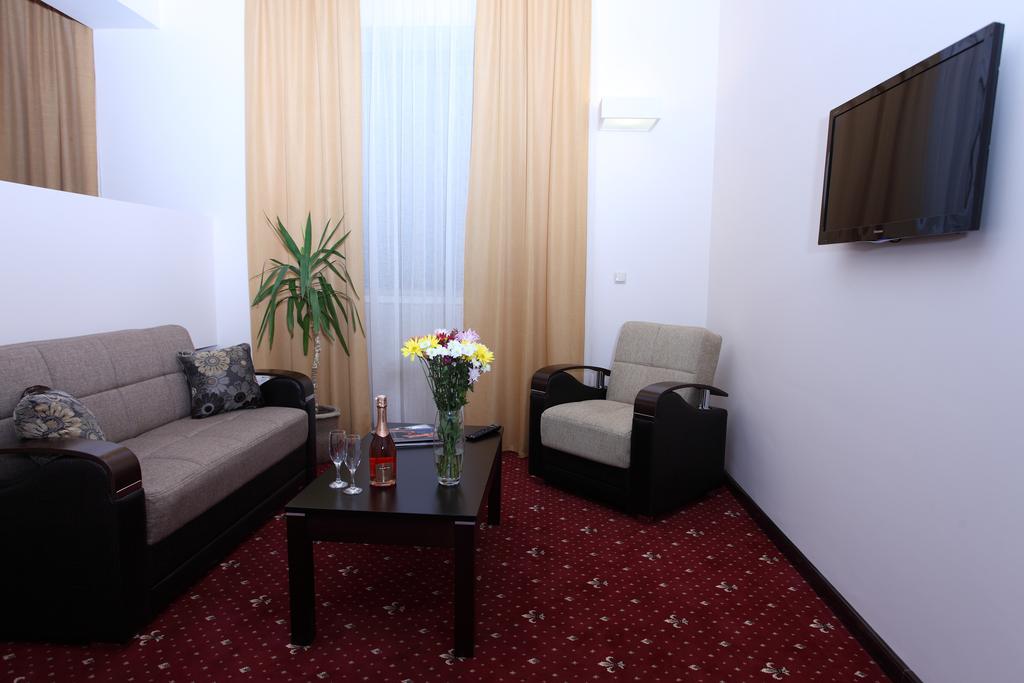 Family Room Standard