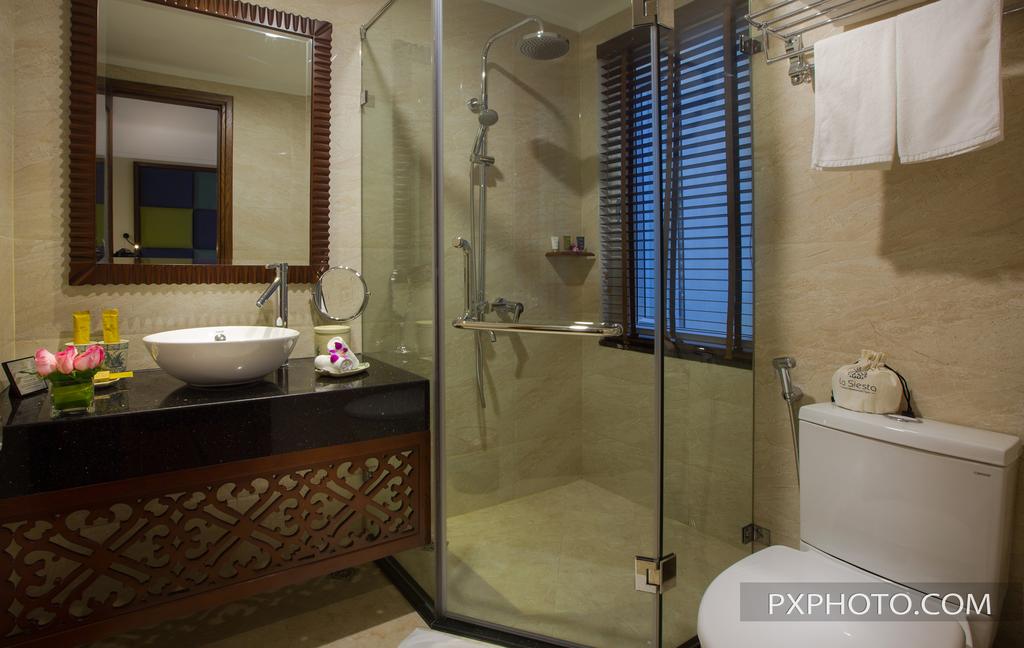 Double Deluxe One Bed