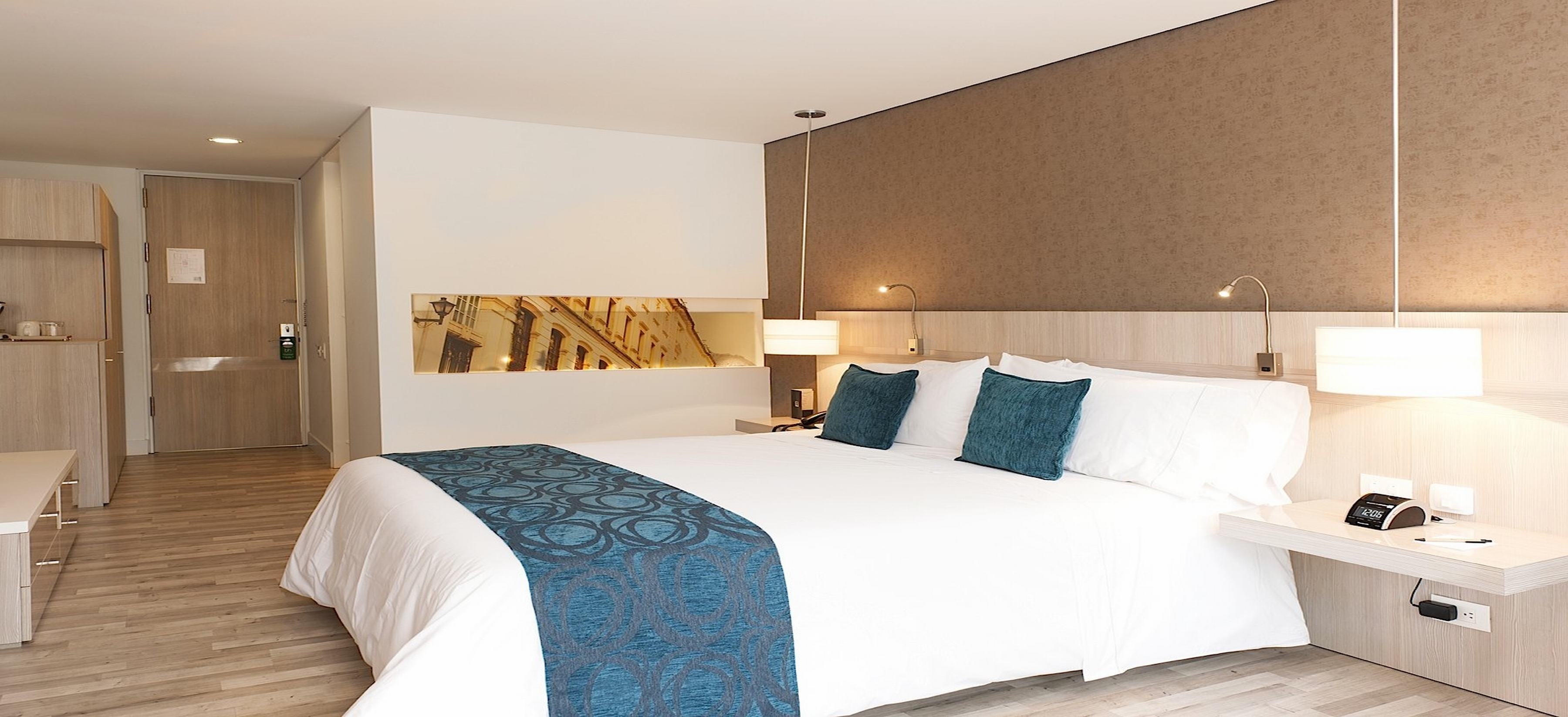 Double Queen Size Bed