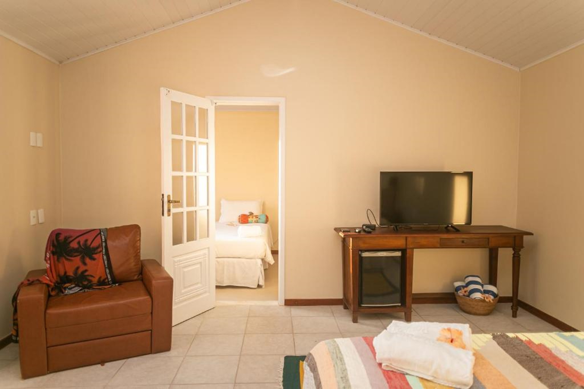 Family Room Capacity 5