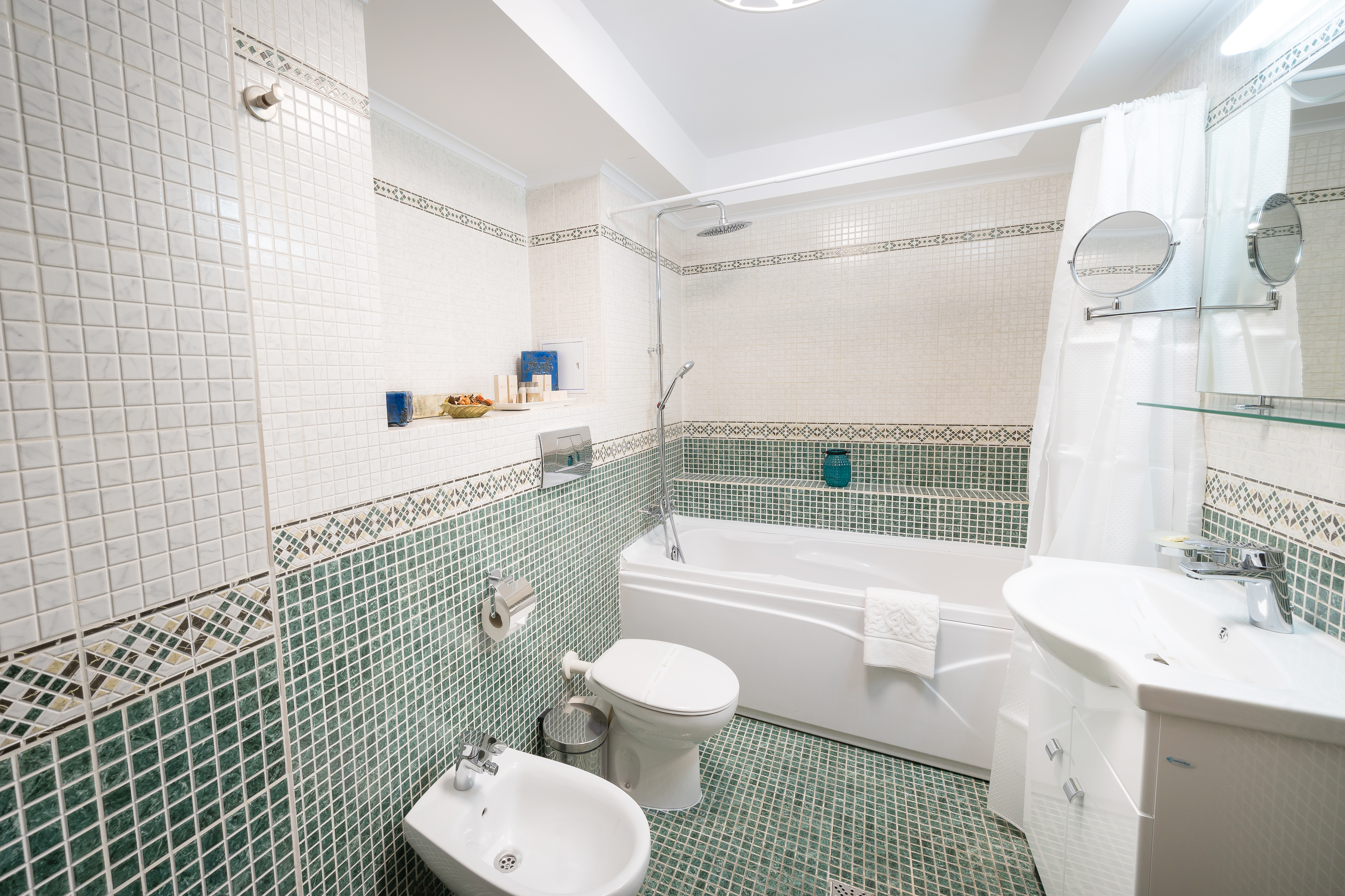 Double One Bedroom One Bathroom