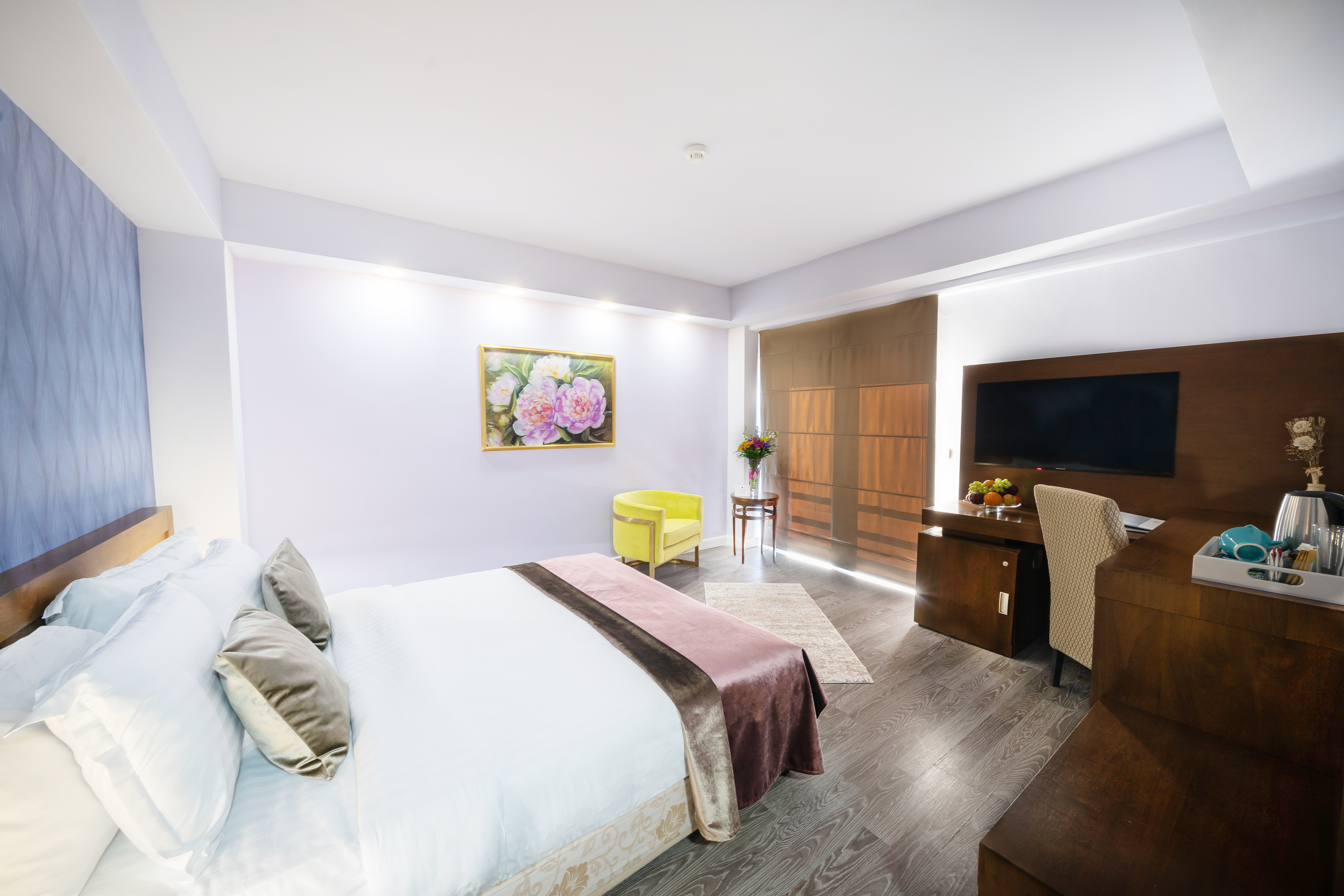 Double One Bedroom One Bathroom