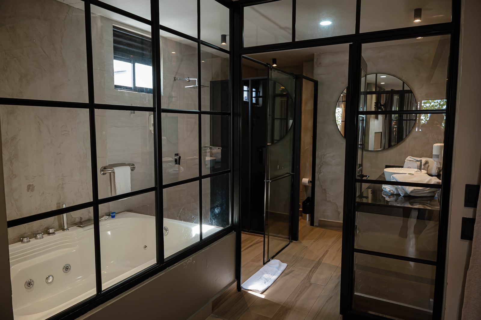 Apartment Capacity 4