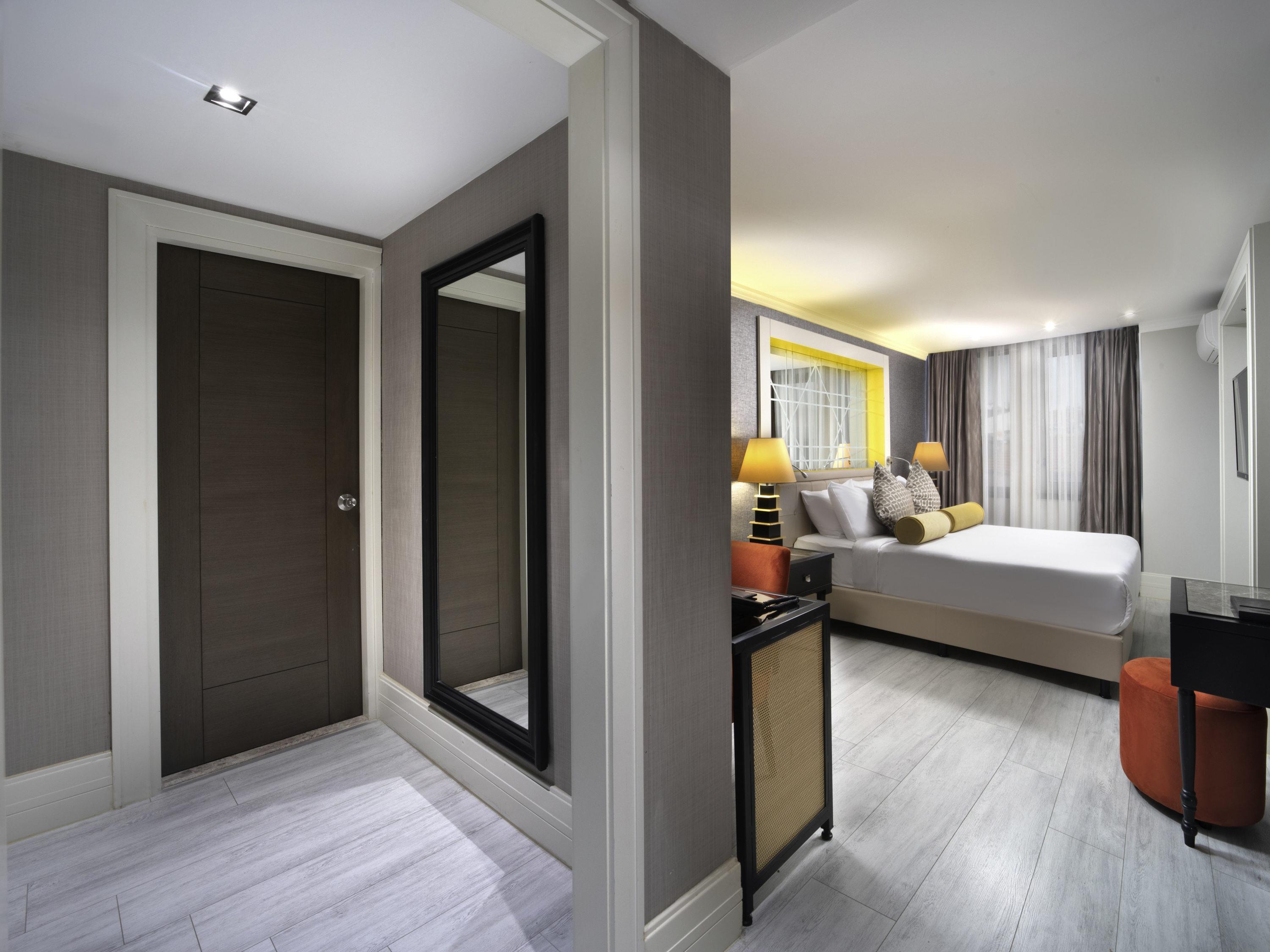 Double City View King Bed