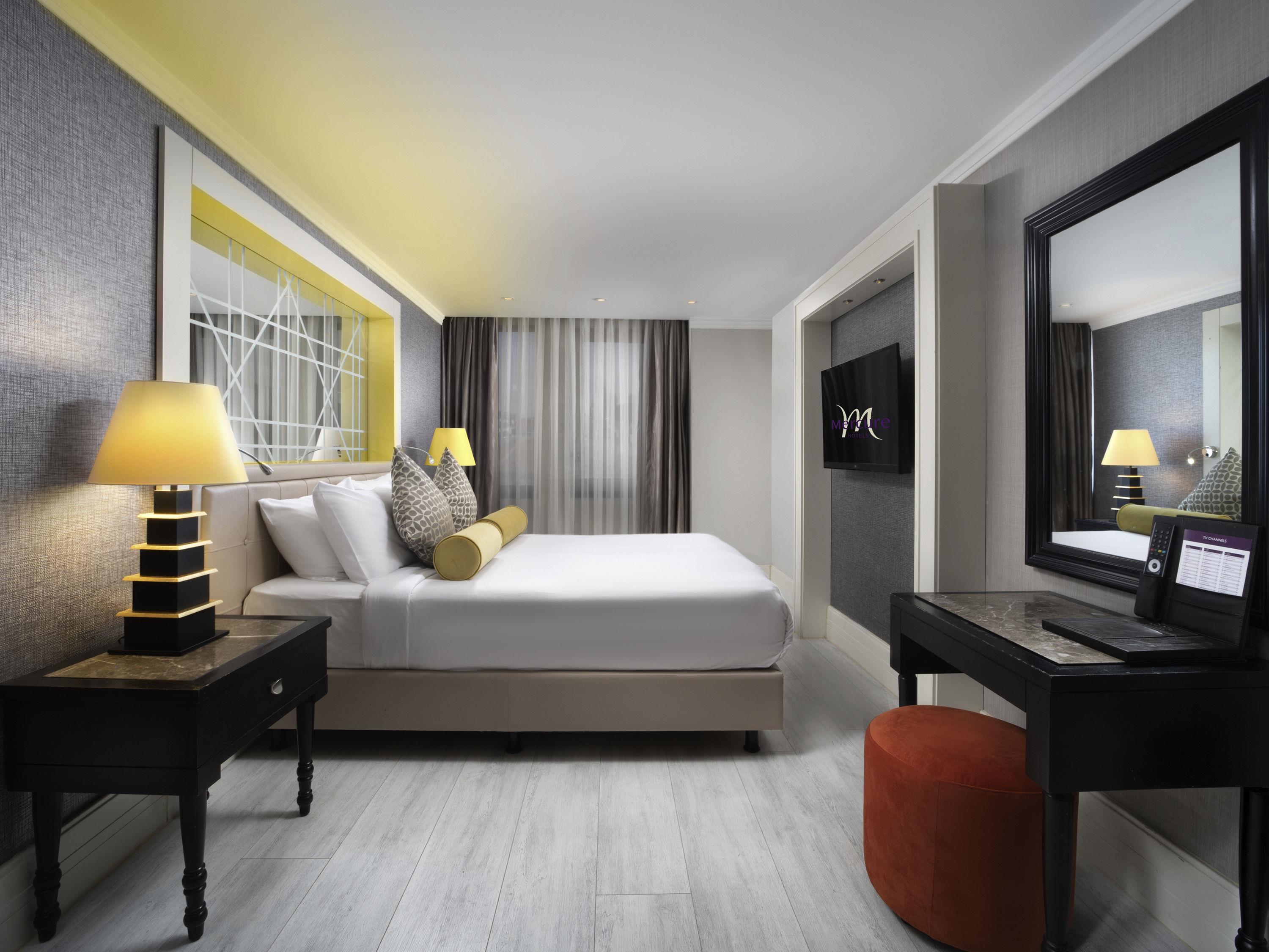 Double City View King Bed