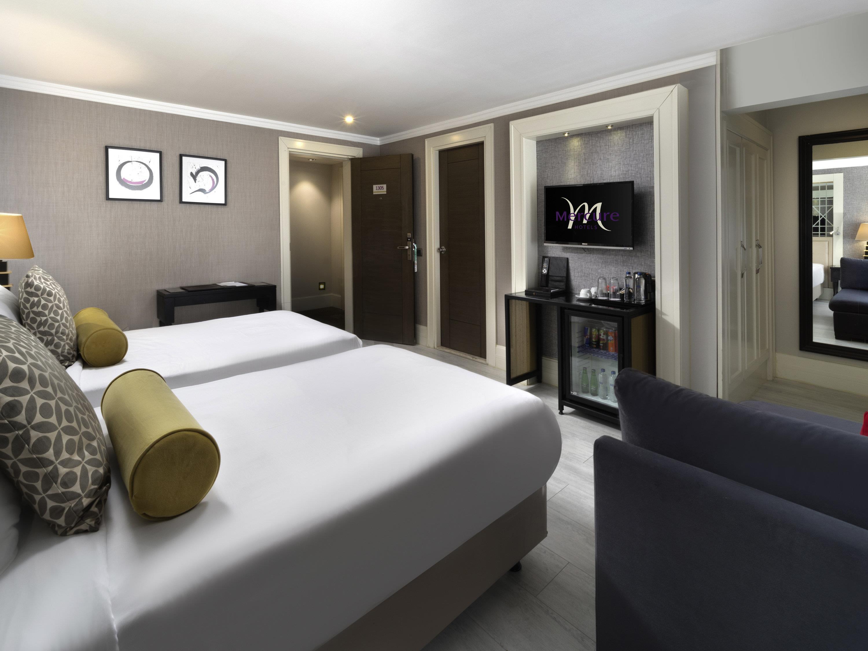 Family Room Superior City View