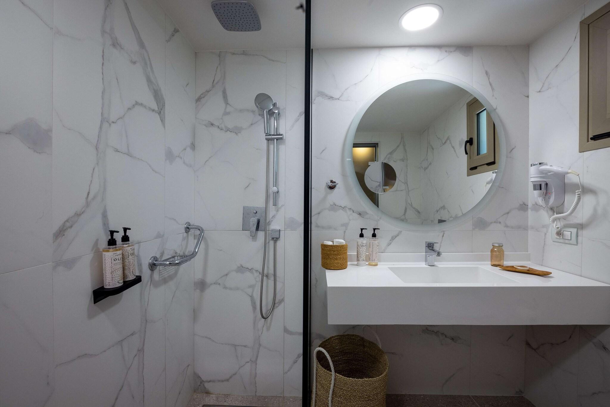 Double or Twin Superior