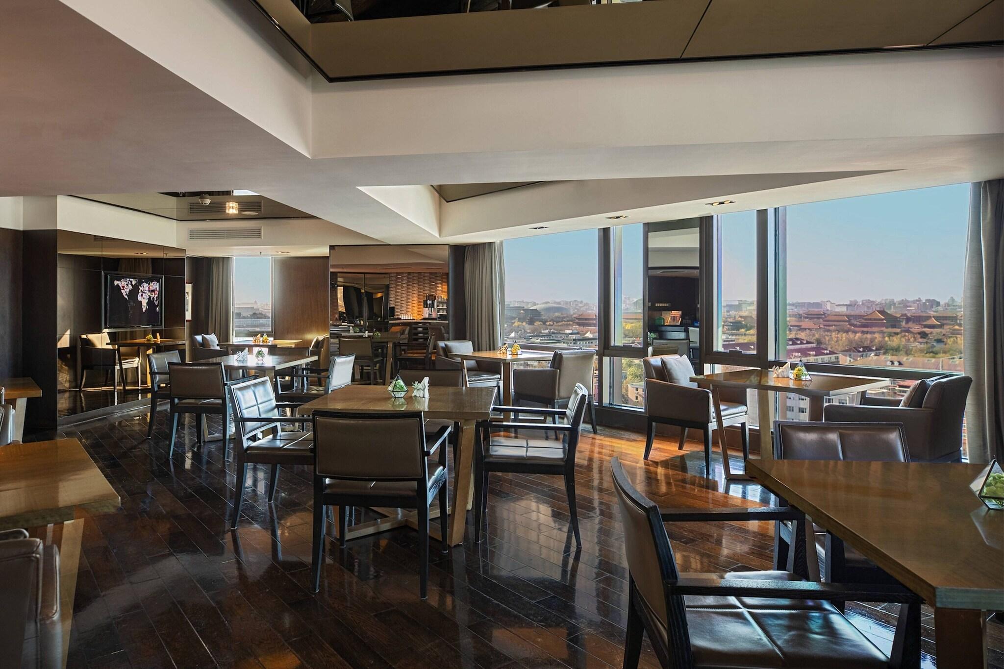 Double Club City View