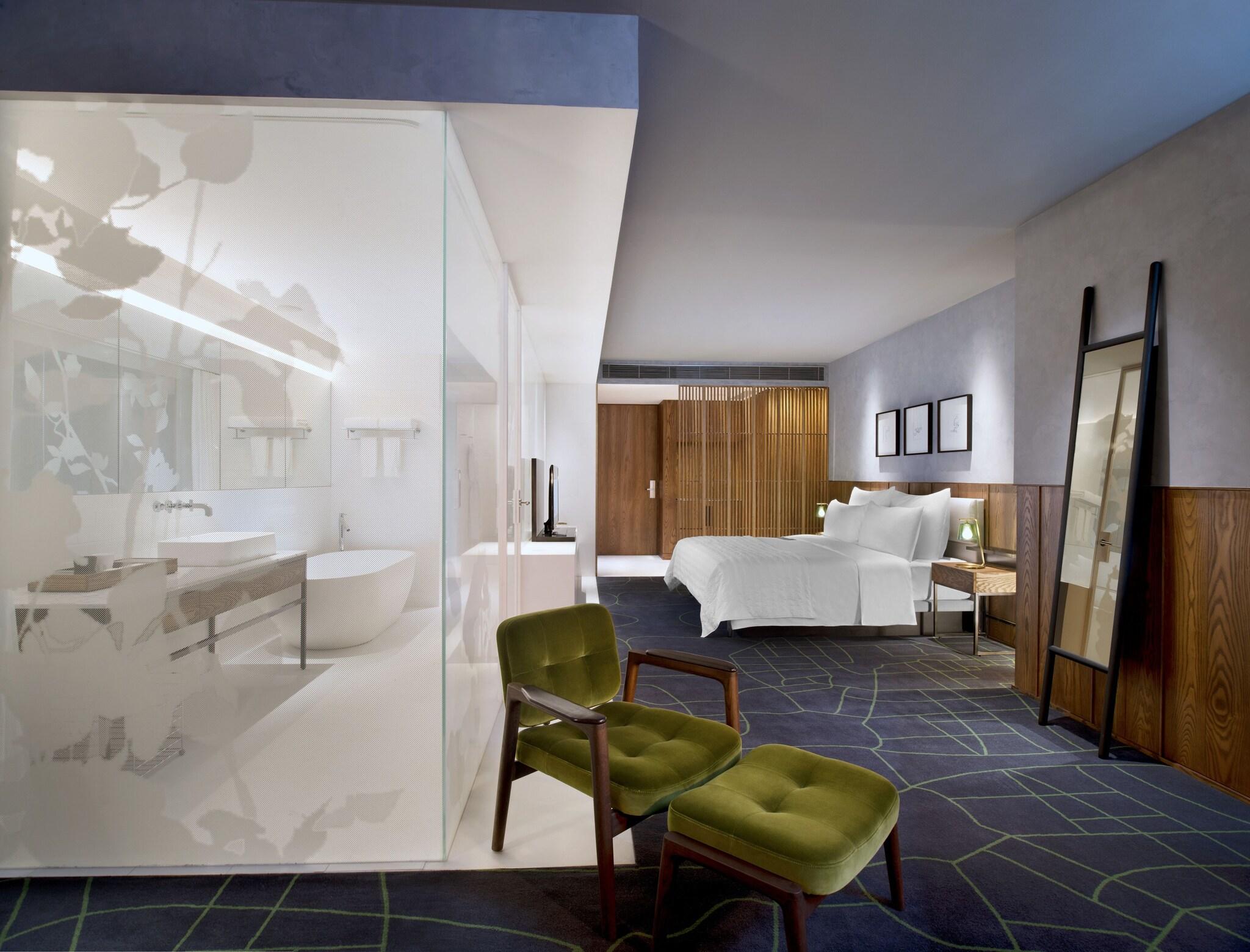 Double Club King Bed