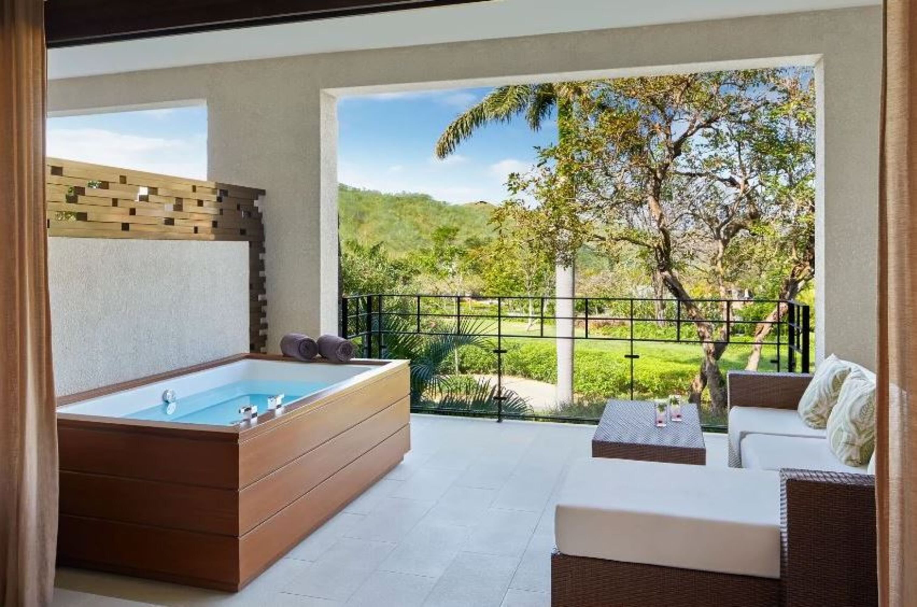 Junior Suite Garden View