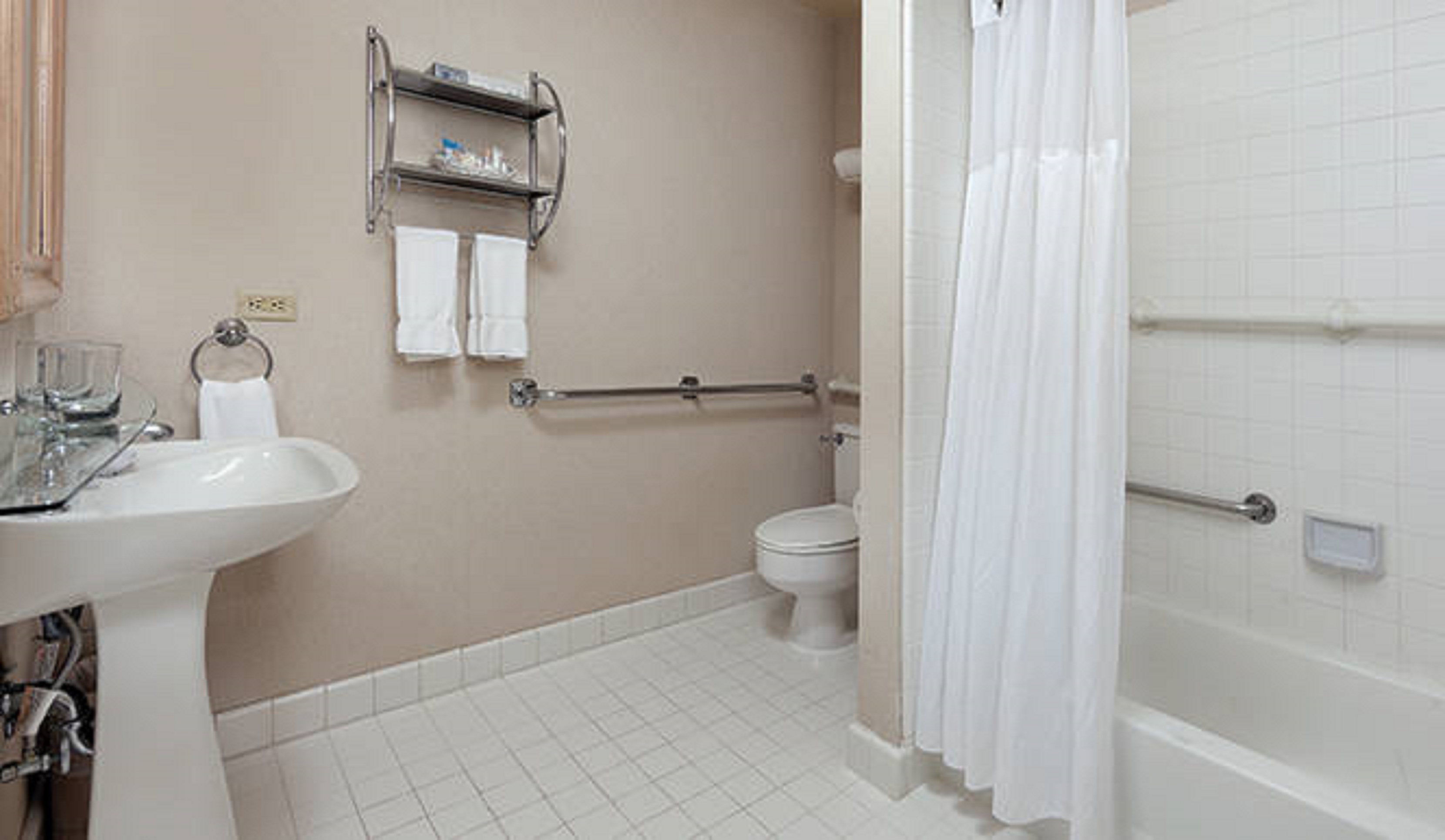 Double Queen Size Bed