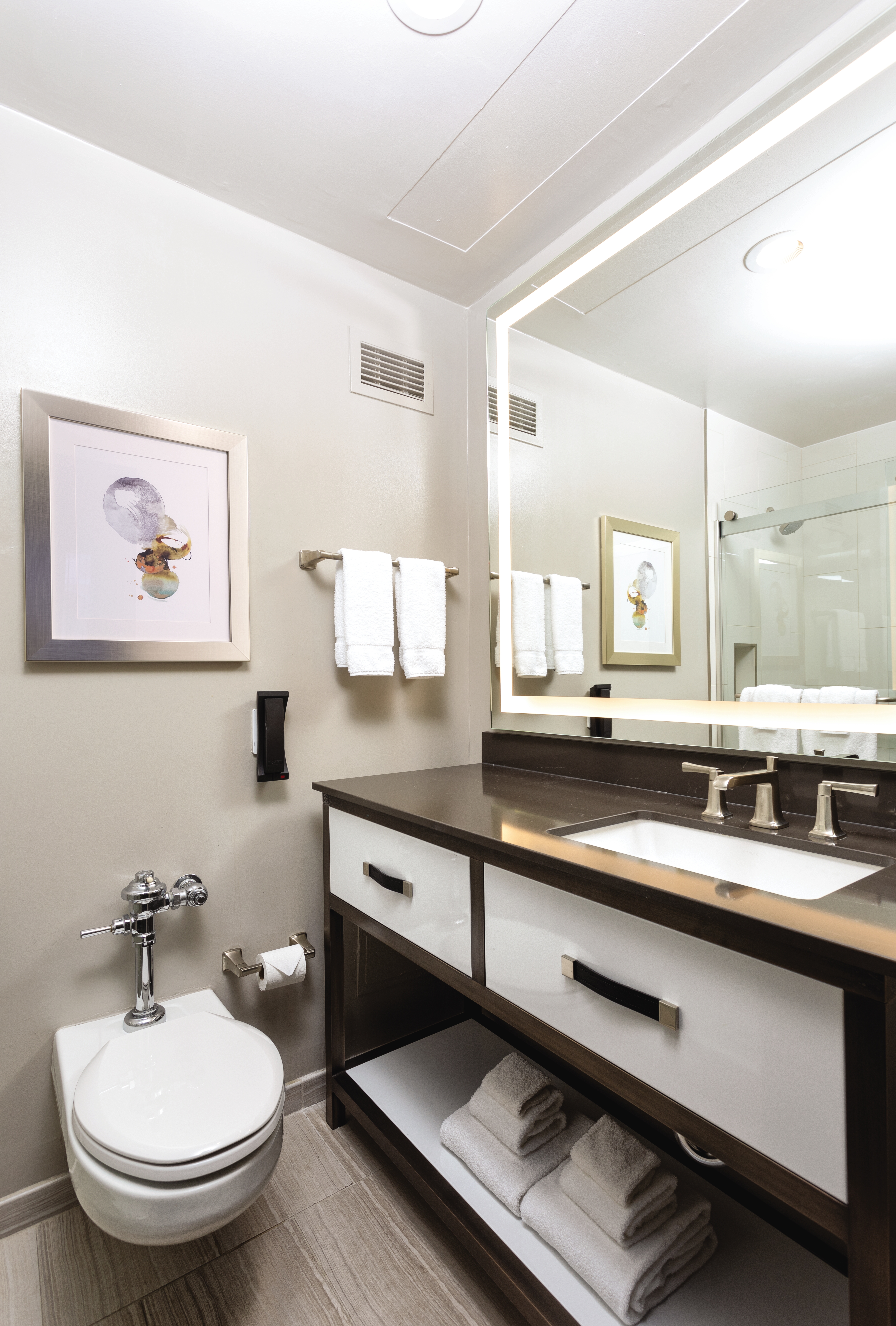 Studio King Size Bed