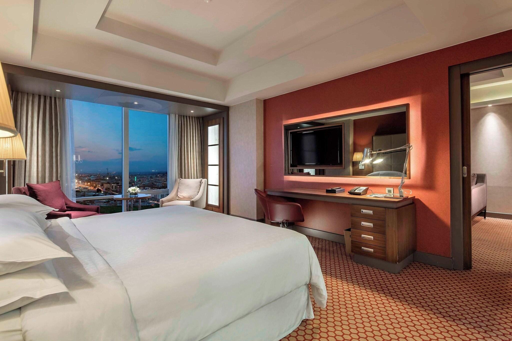 Suite Executive City View