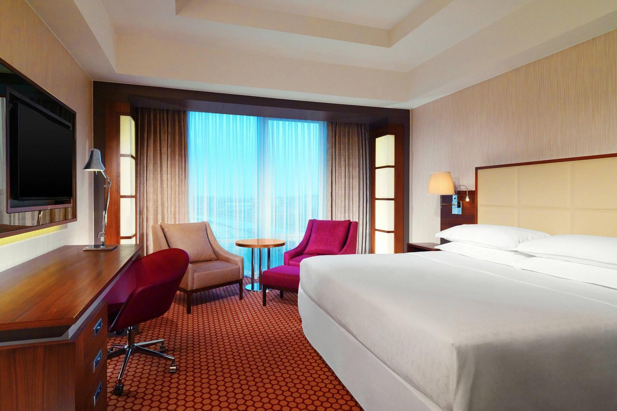 Double Club King Bed