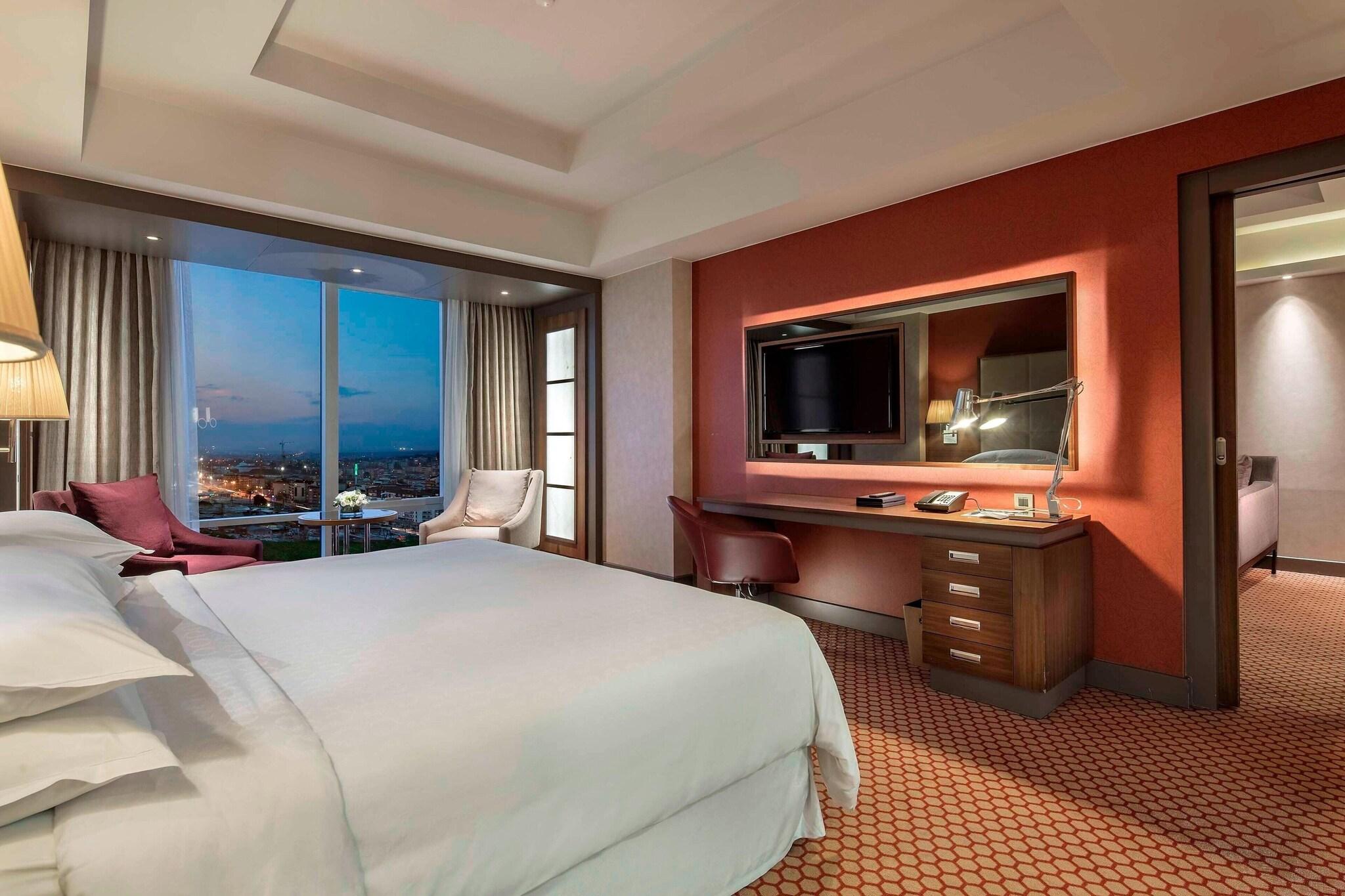 Suite Executive City View