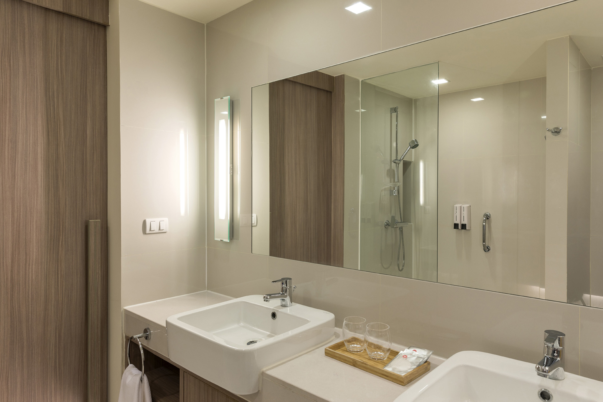 Double or Twin Standard