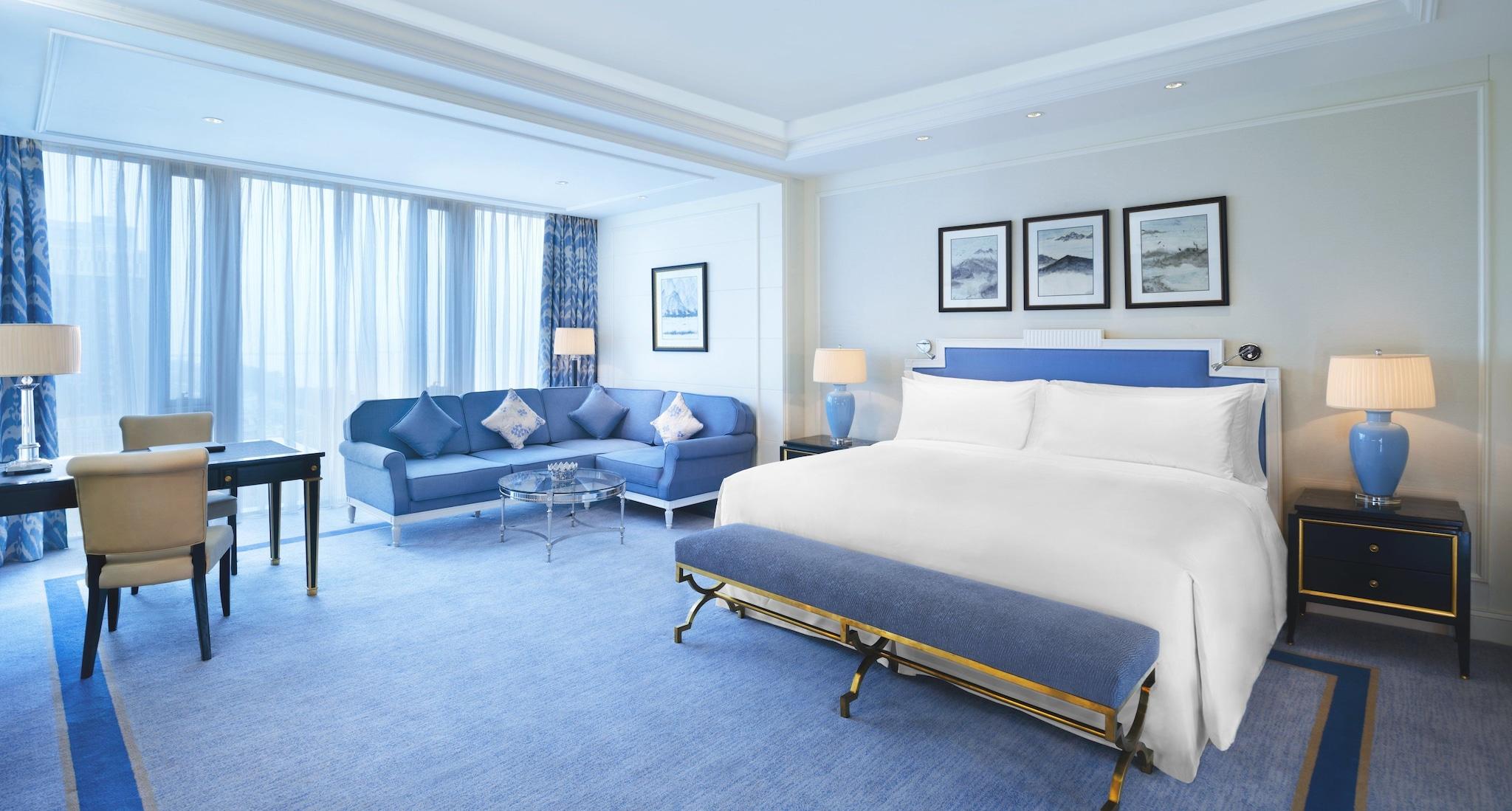 Double King Size Bed