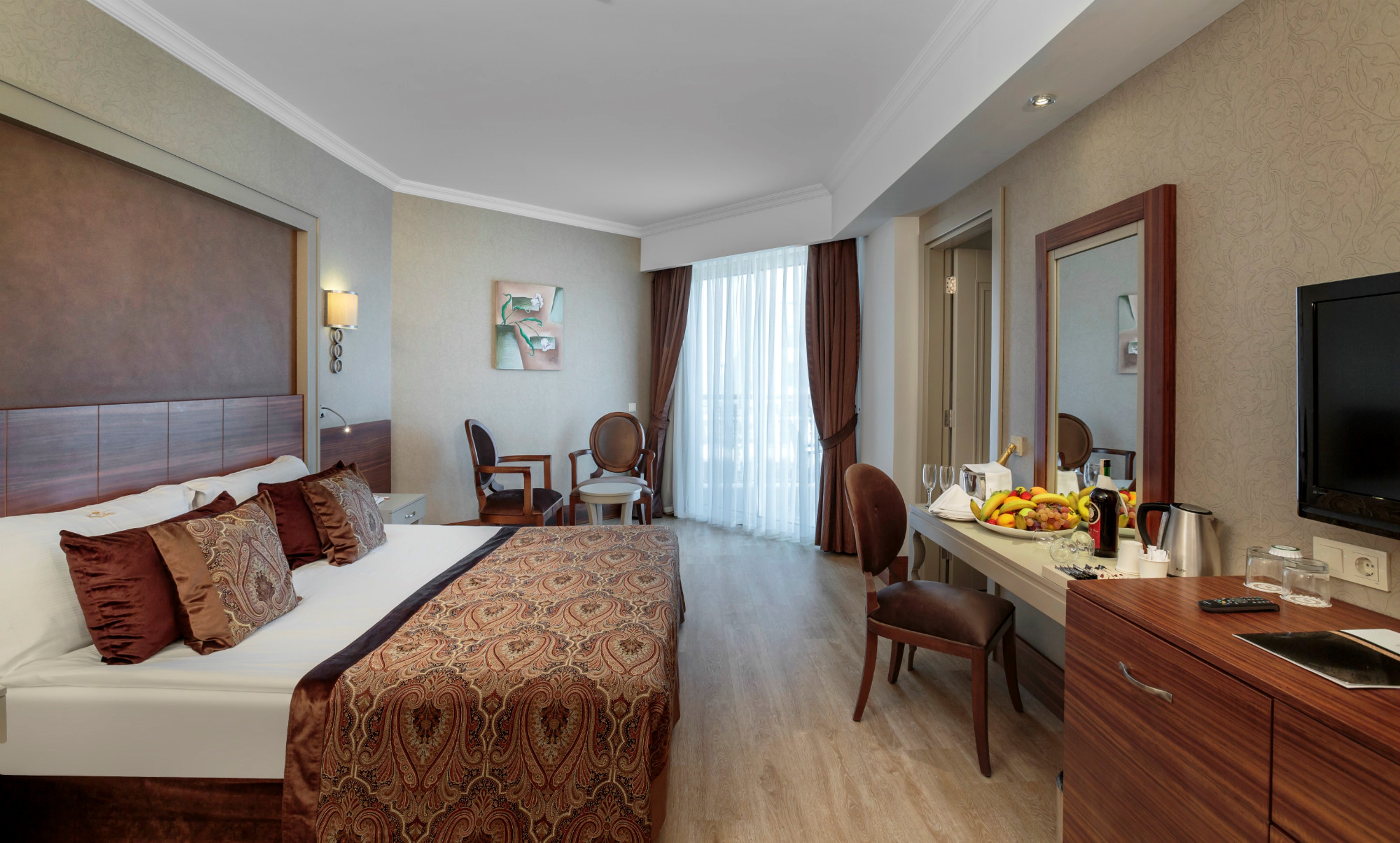 Double Deluxe Pool View