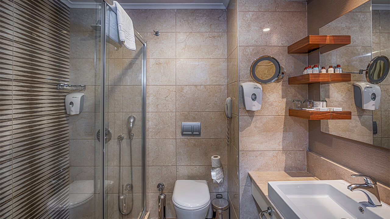 Family Room Pool View