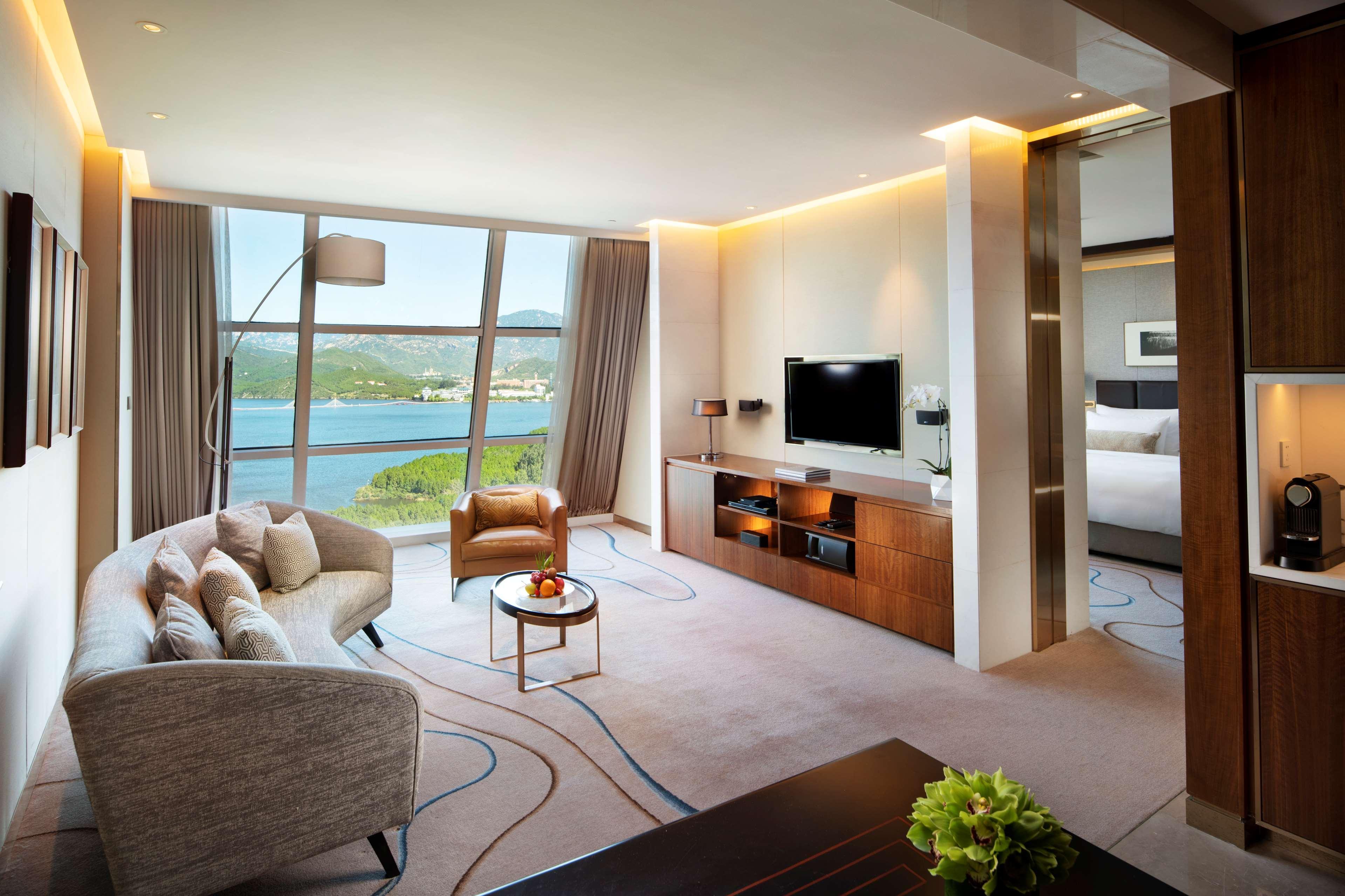 Suite Deluxe Lake View