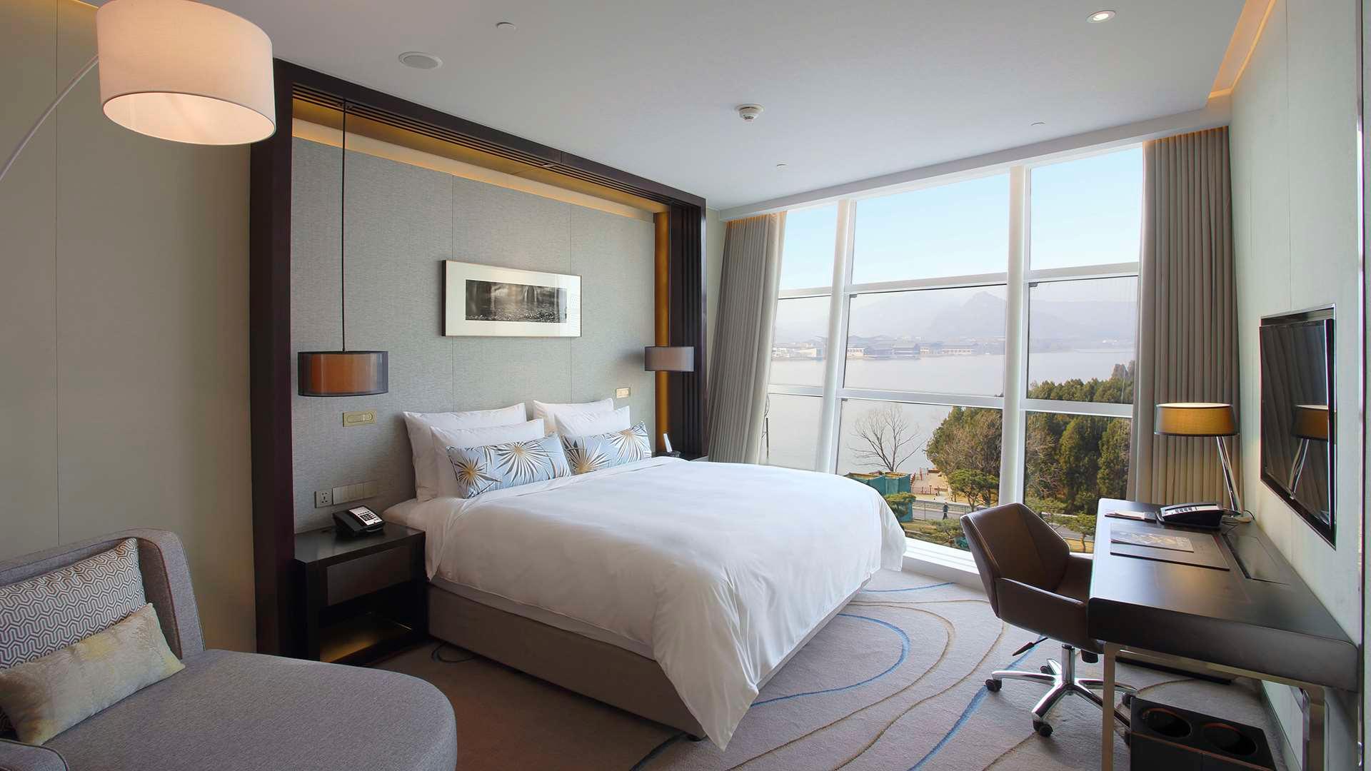 Double Deluxe Lake View