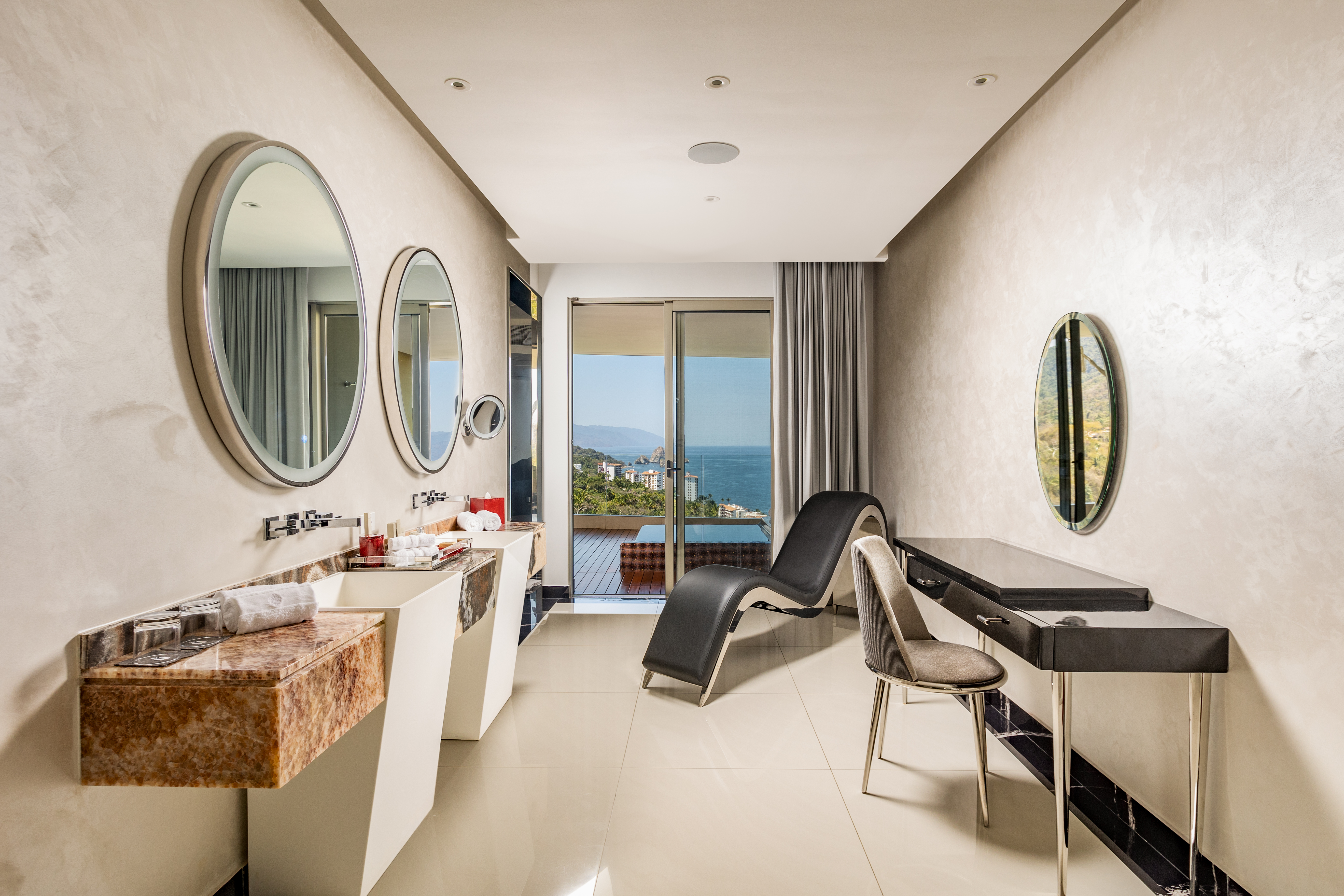 Suite Capacity 4 Two Bedrooms