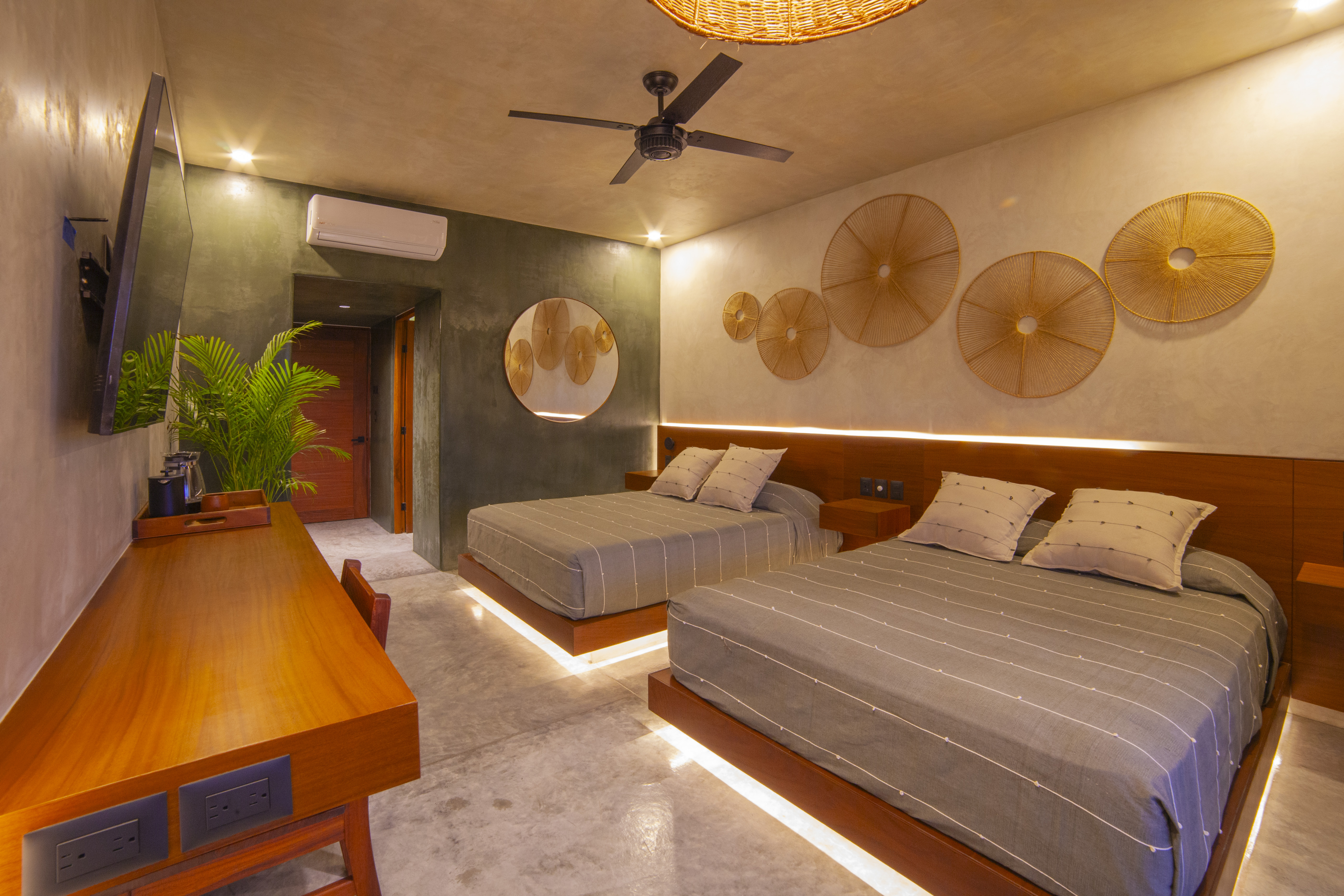 Room Two Beds