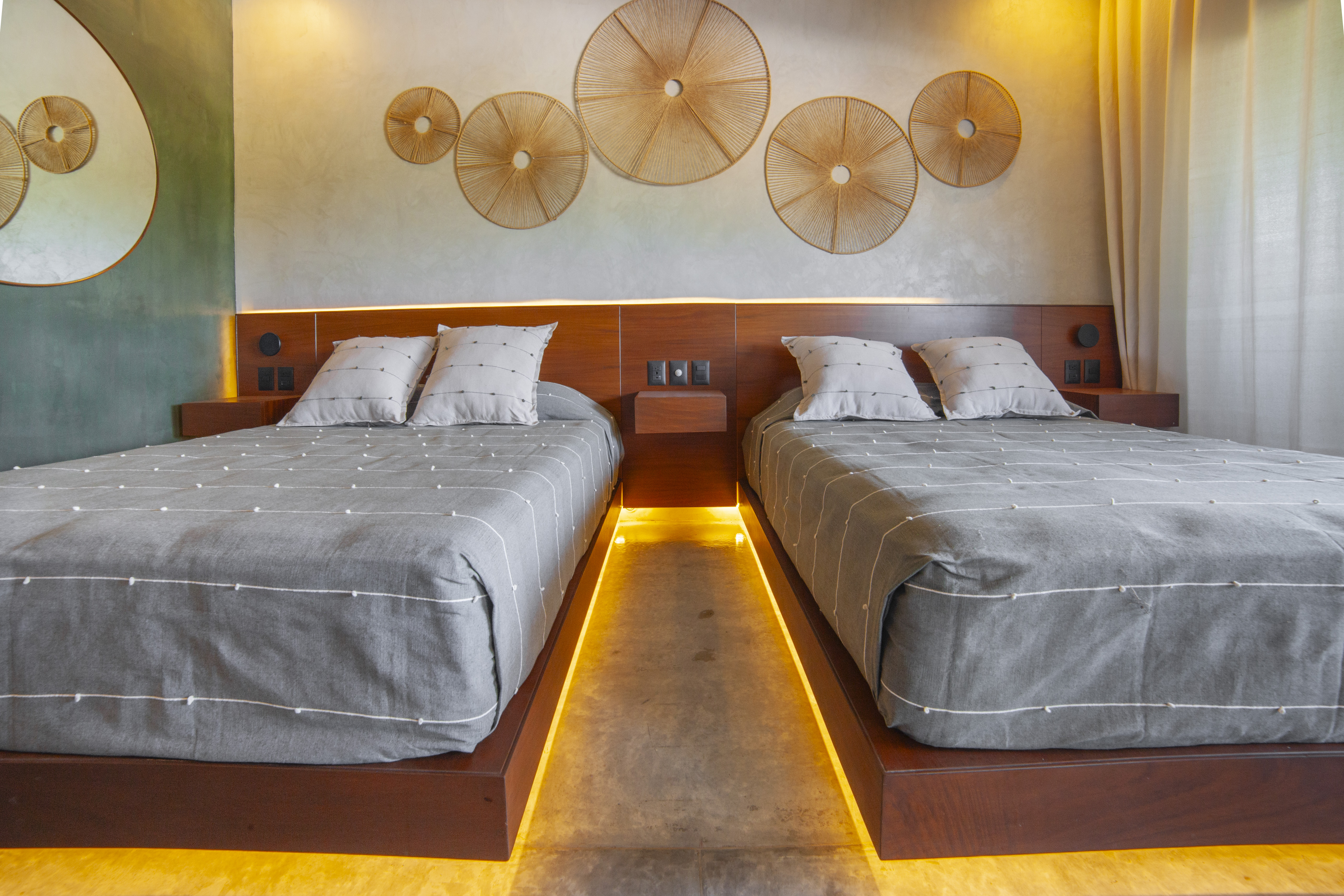 Room Two Beds
