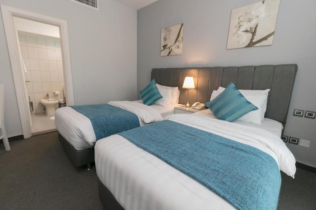 Double or Twin Superior