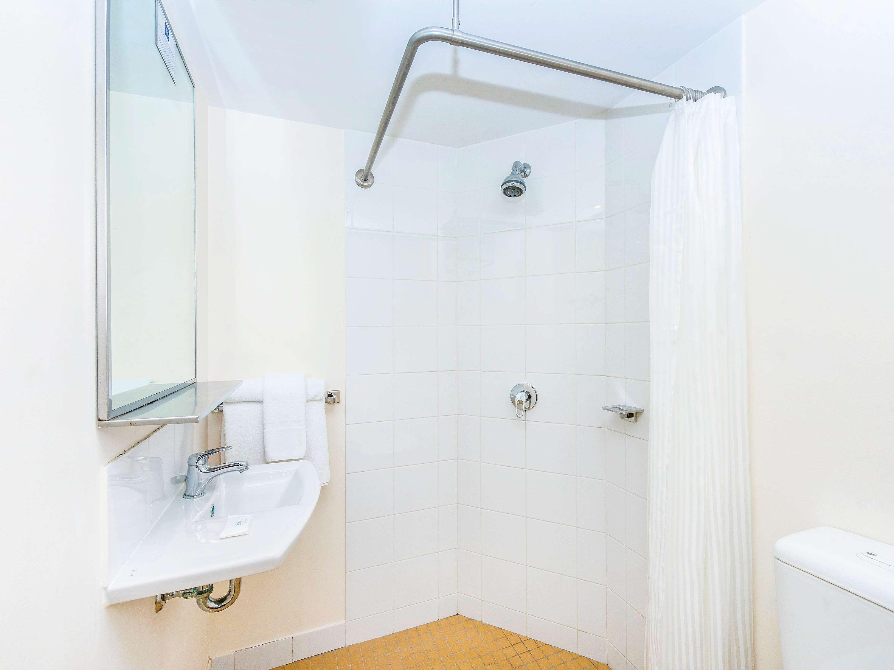 Double Queen Size Bed