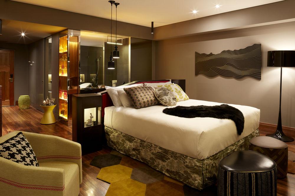 Double Executive King Bed