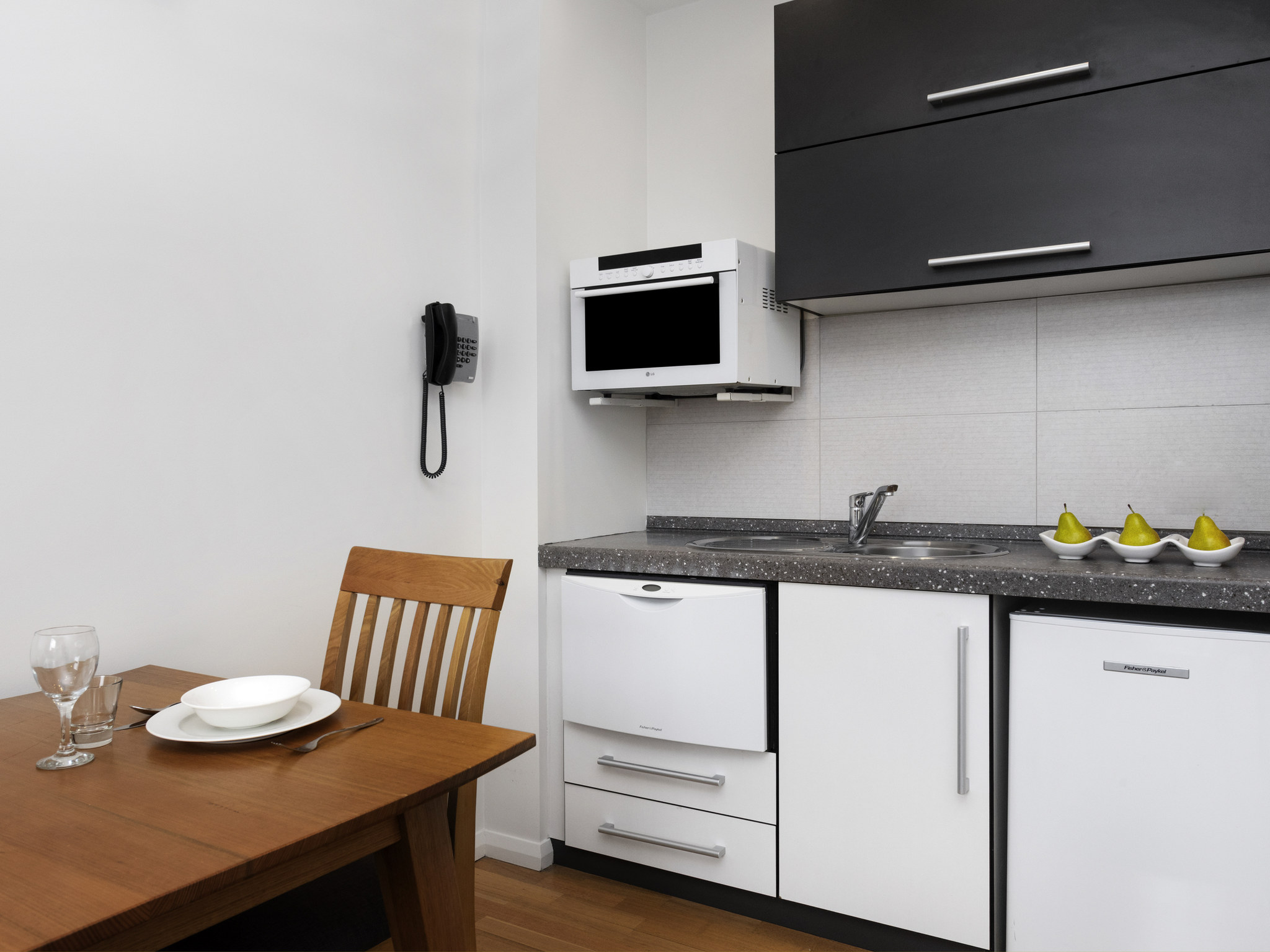 Studio King Size Bed