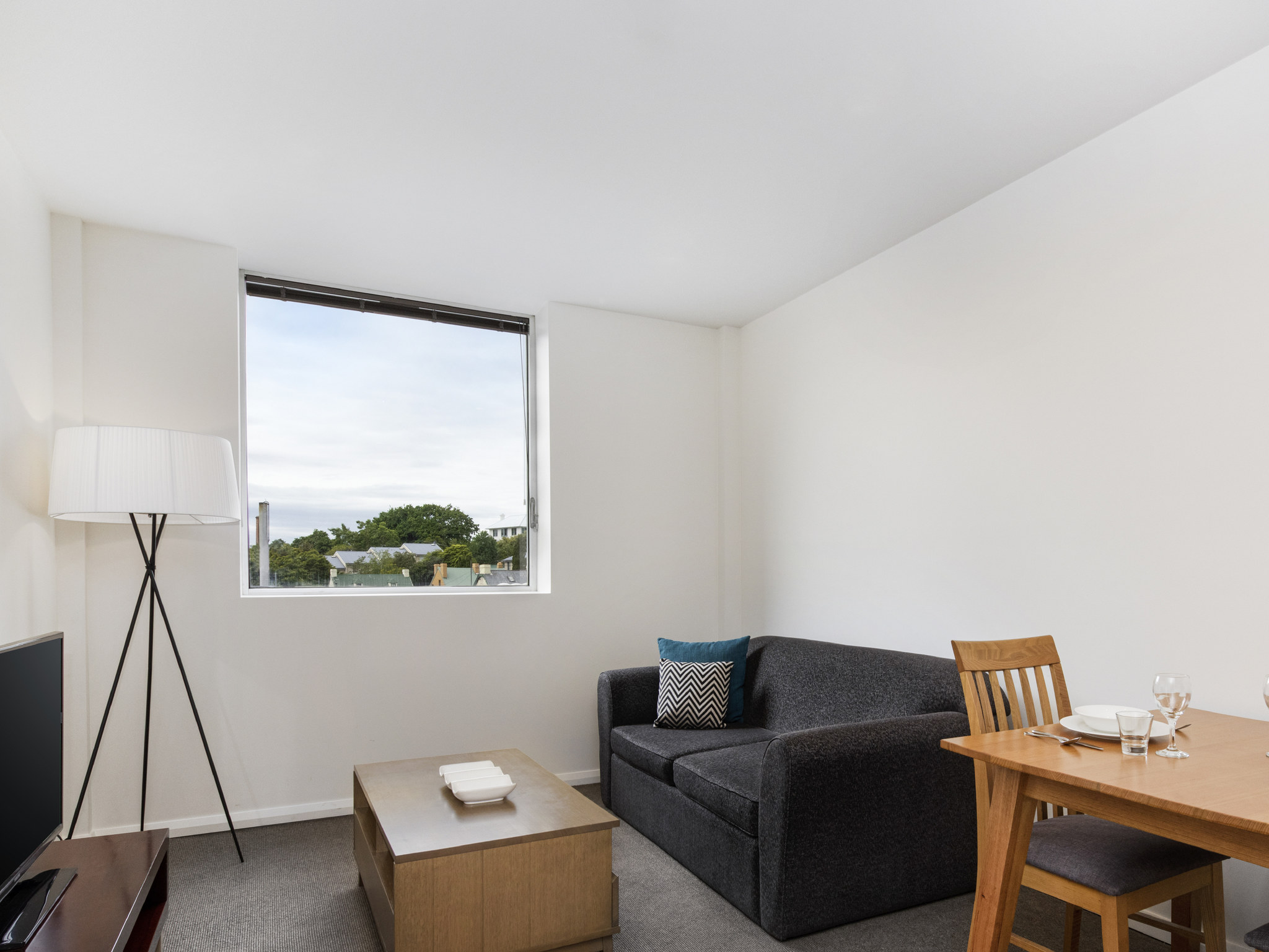 Studio King Size Bed