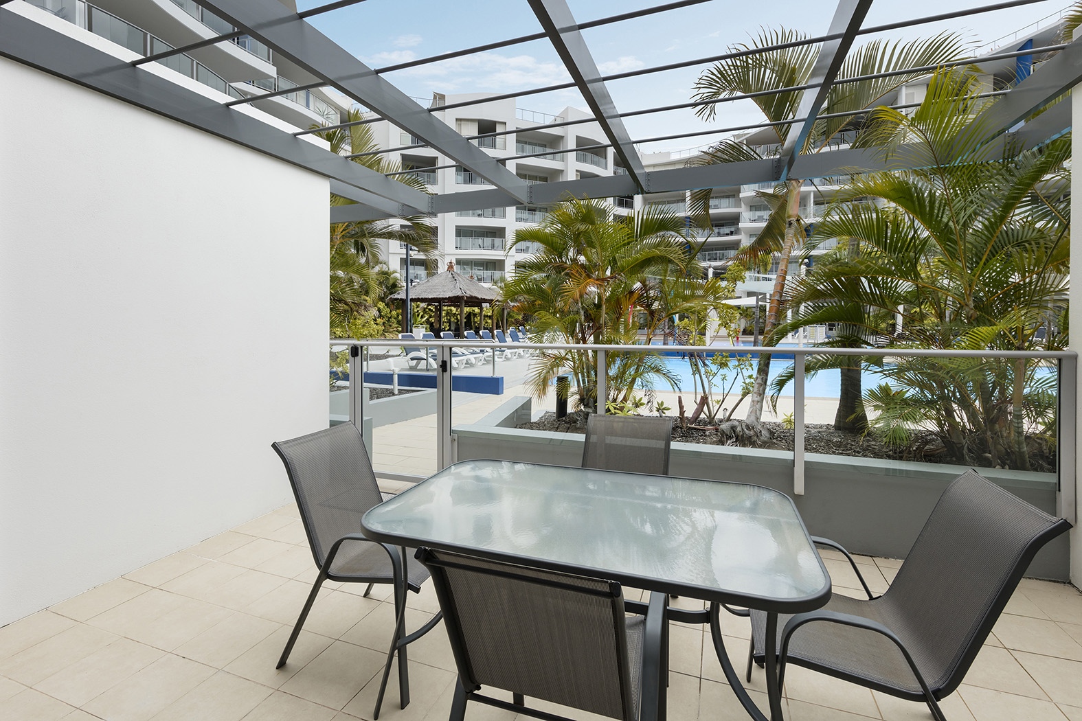 Apartment Pool View One Bedroom