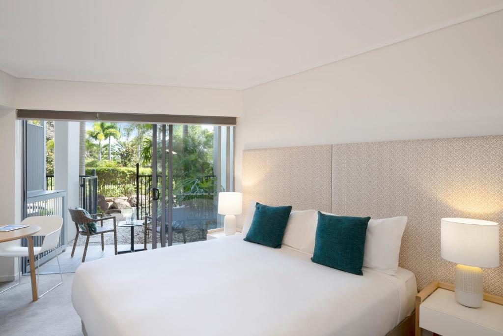 Double with Private Pool