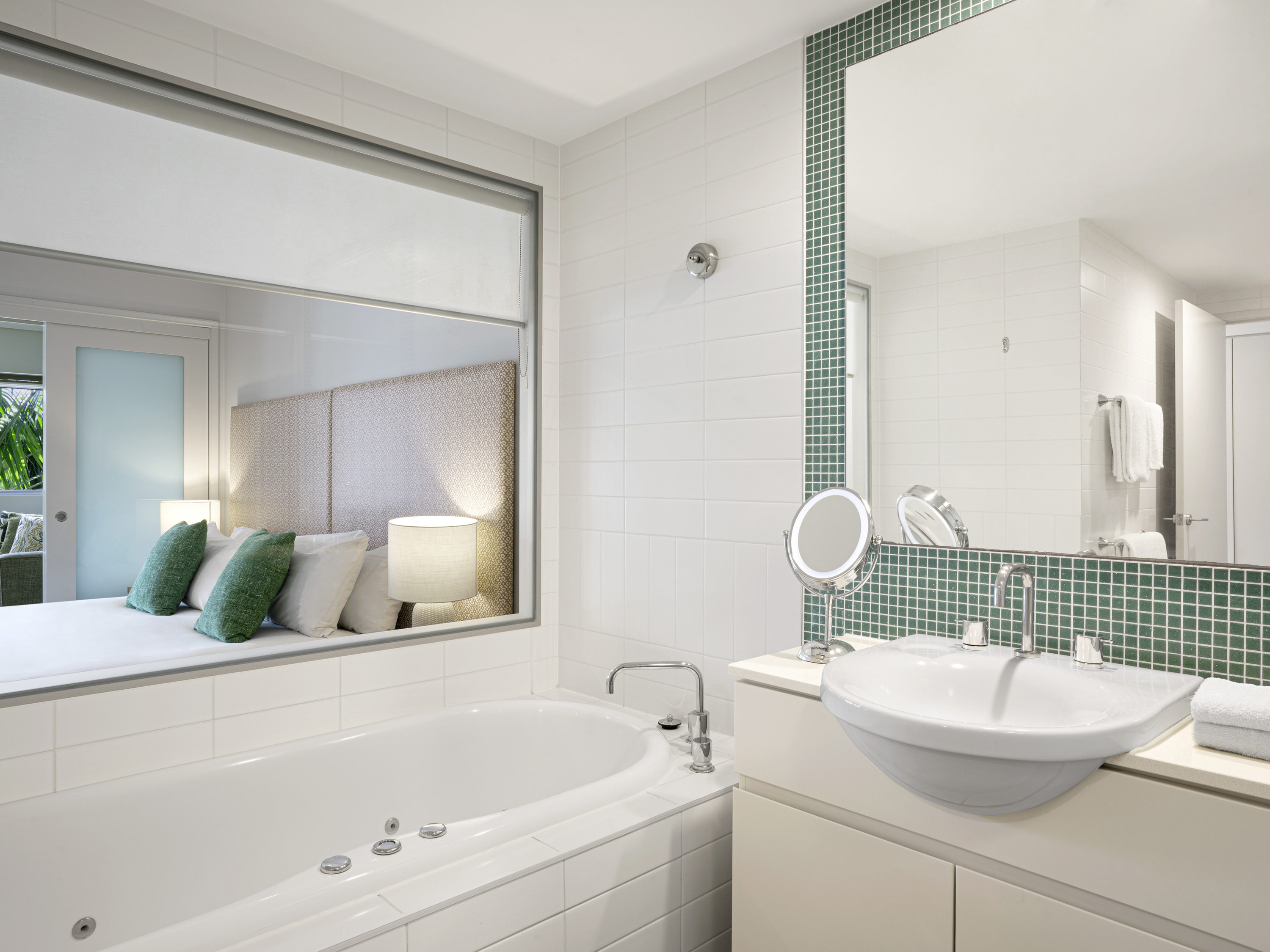 Suite Pool View One Bedroom