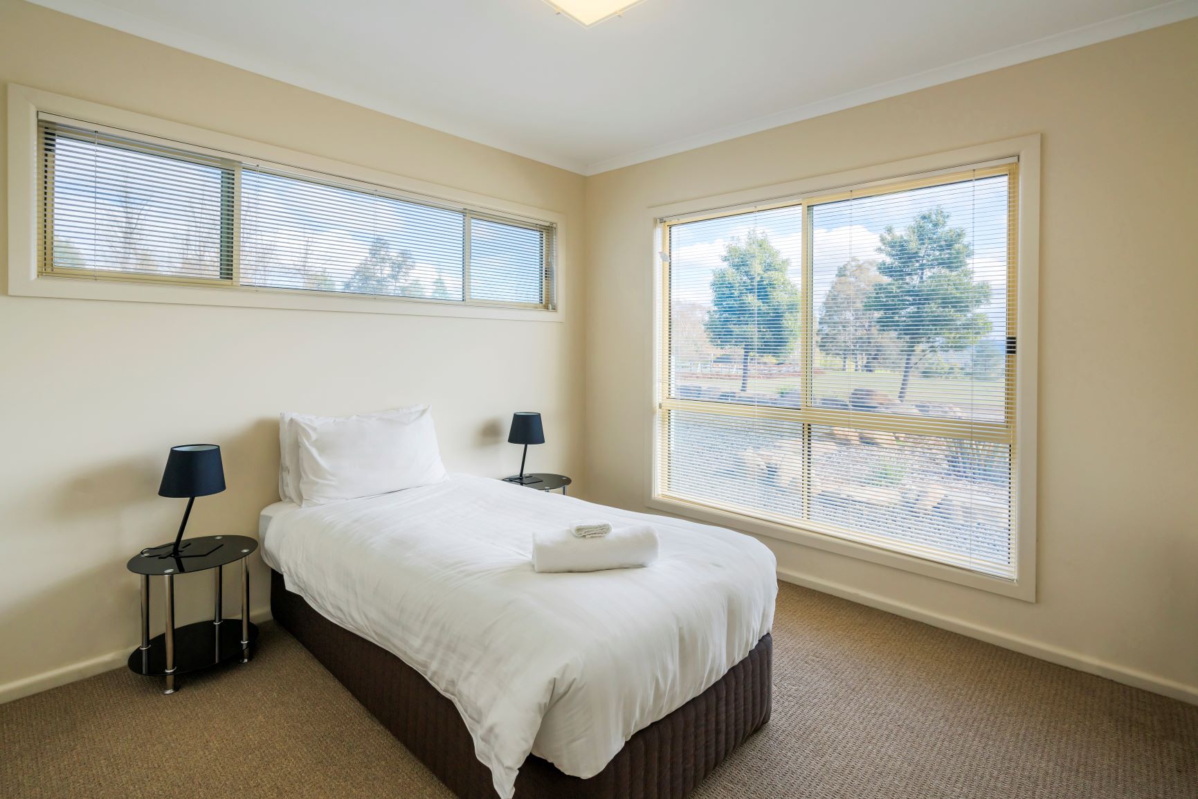 Bungalow Five Bedrooms