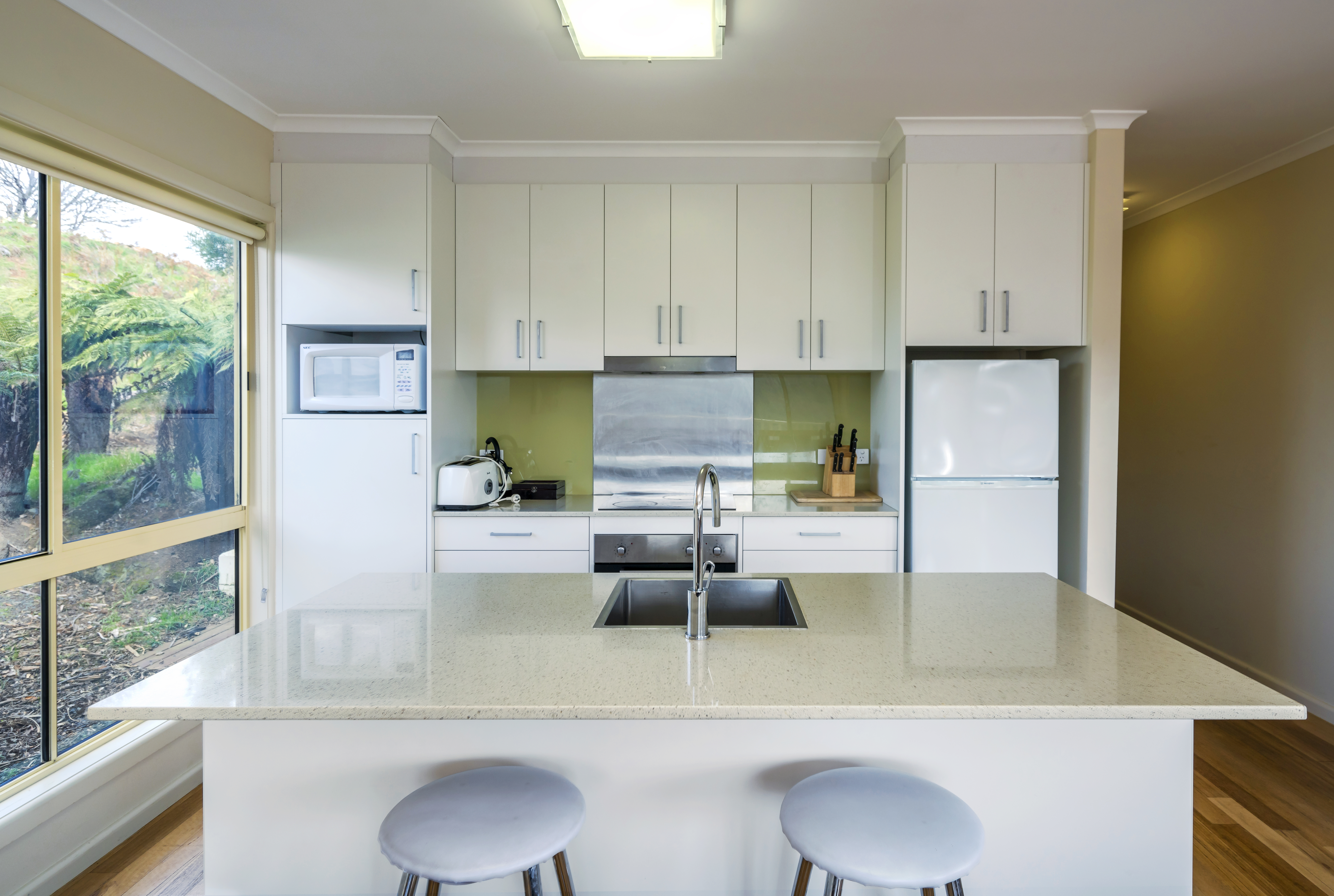 Bungalow Five Bedrooms